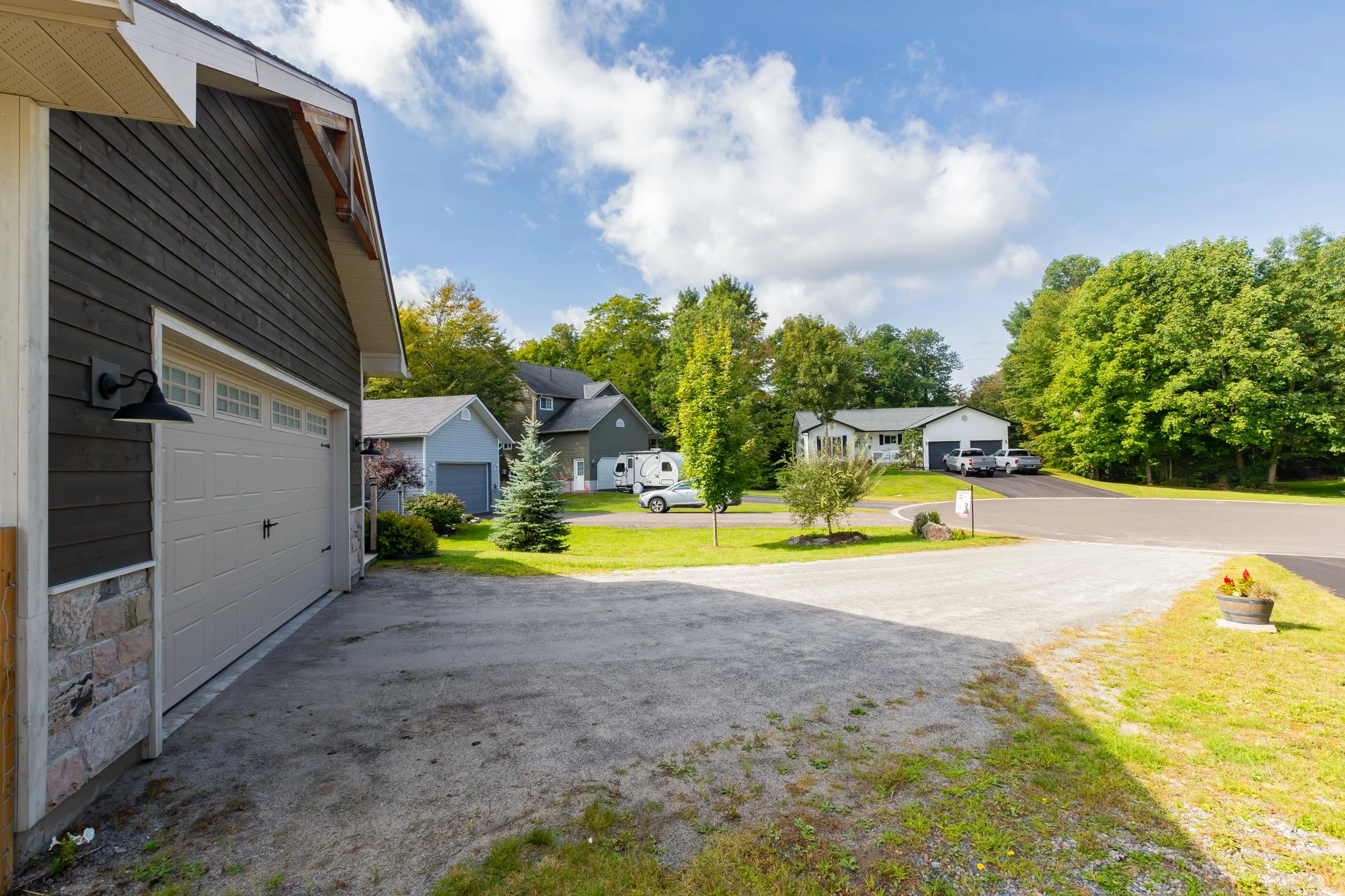17 Hart Court, Huntsville - SUMMER UPDATE-11.jpg