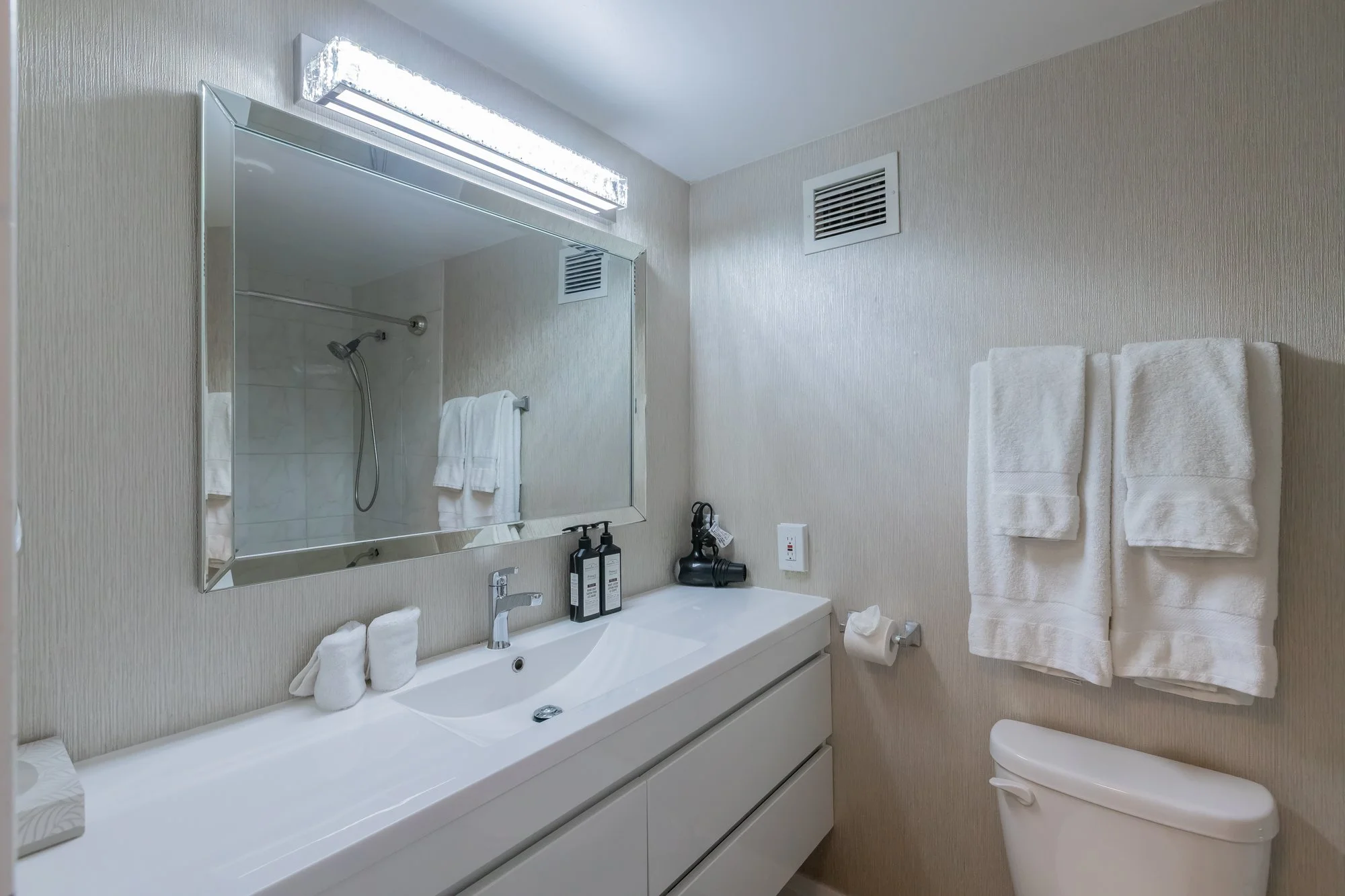 1235 Deerhurst Drive, Bayshore Building Unit 302, Huntsville-22.jpg