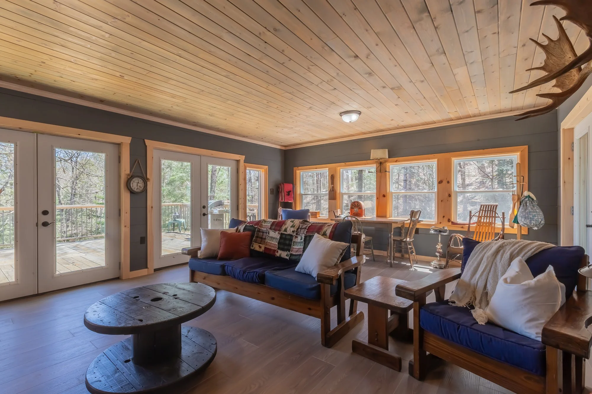 1113 Crobiel Lake Drive, Dorset-29.jpg