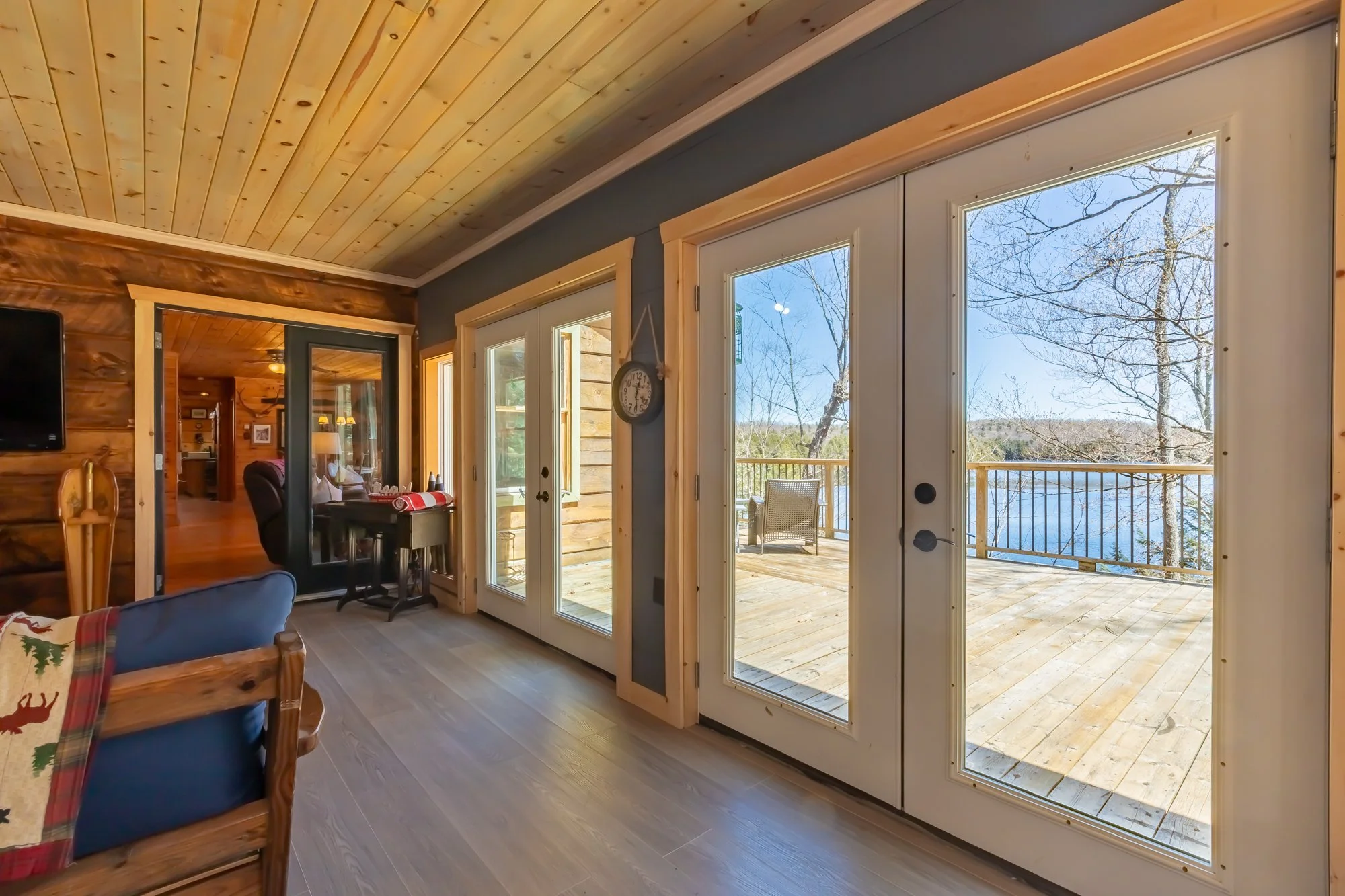 1113 Crobiel Lake Drive, Dorset-32.jpg