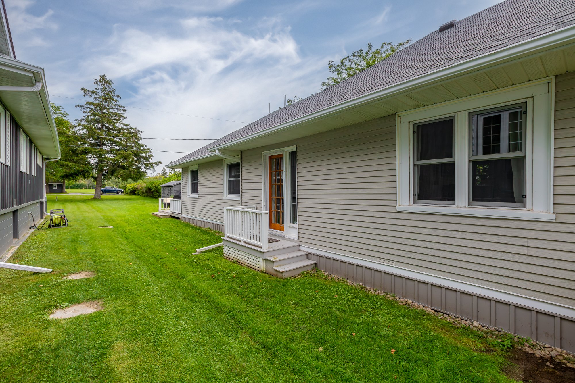 913 Lake Drive North, Georgina-62.jpg