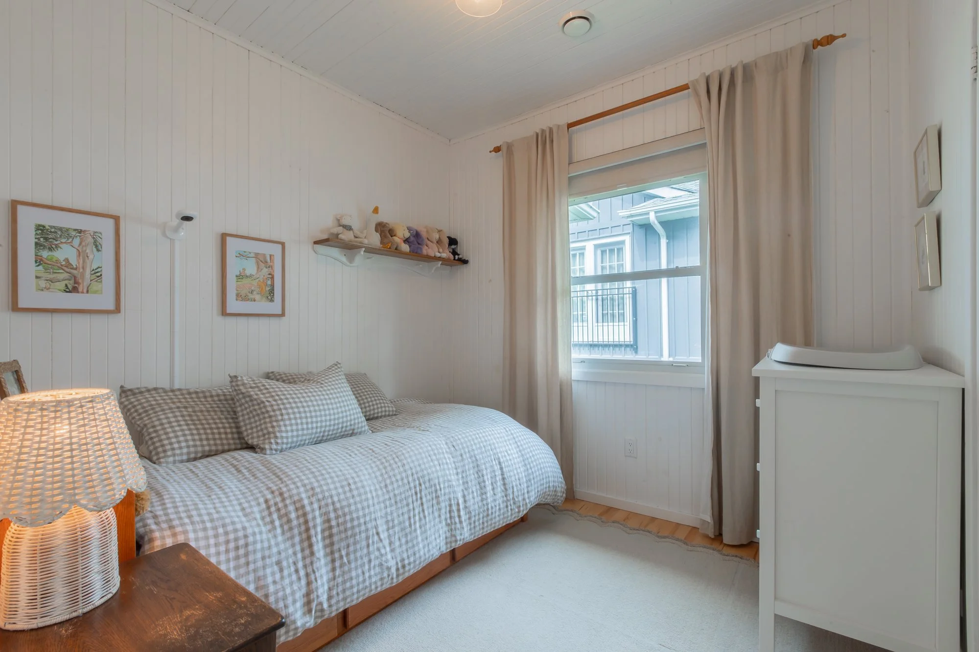 913 Lake Drive North, Georgina-45.jpg
