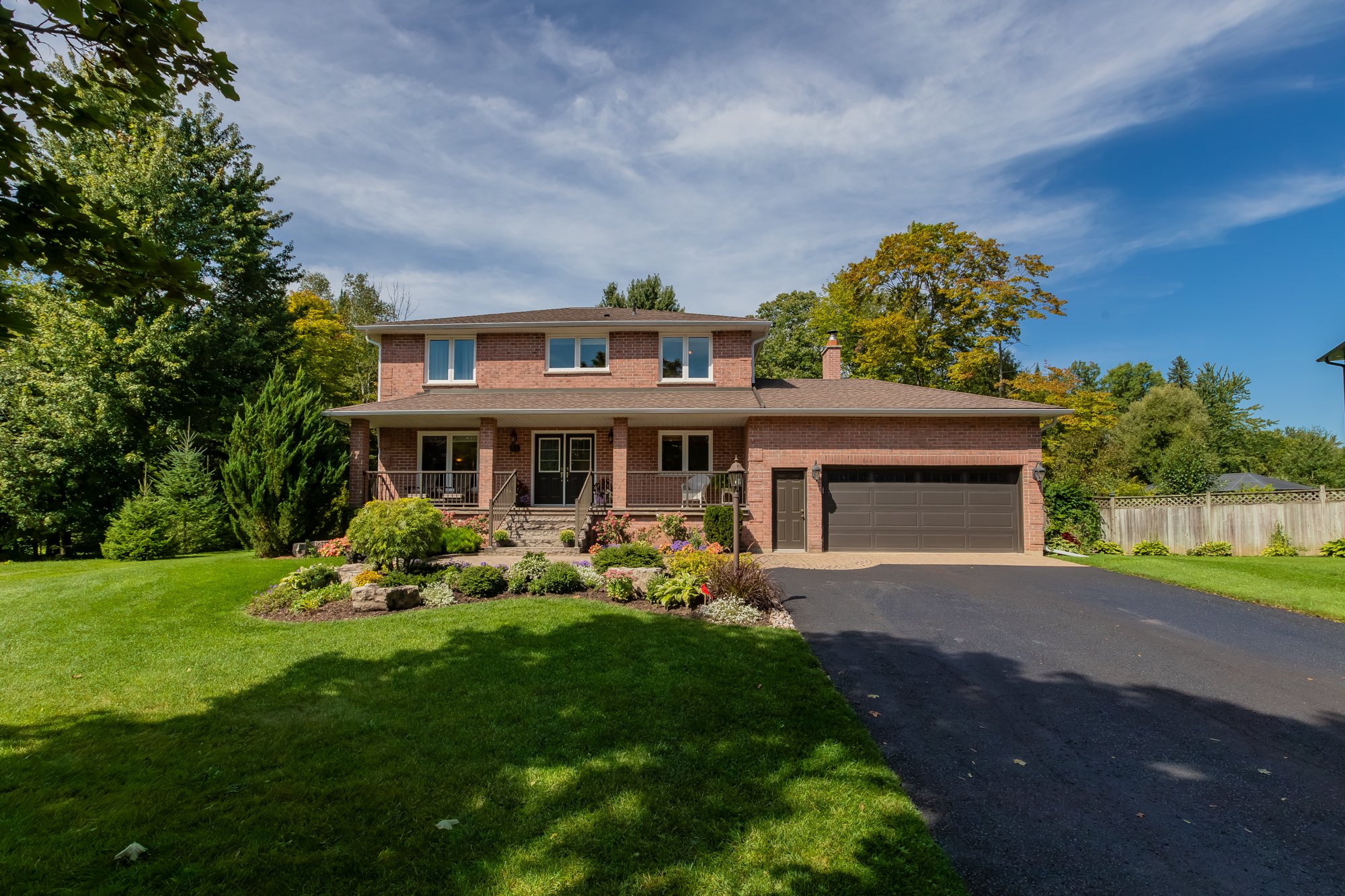 34 Amberglen Court, Holland Landing-8.jpg