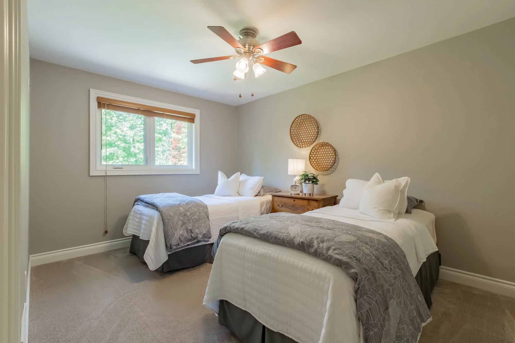 34 Amberglen Court, Holland Landing-93.jpg