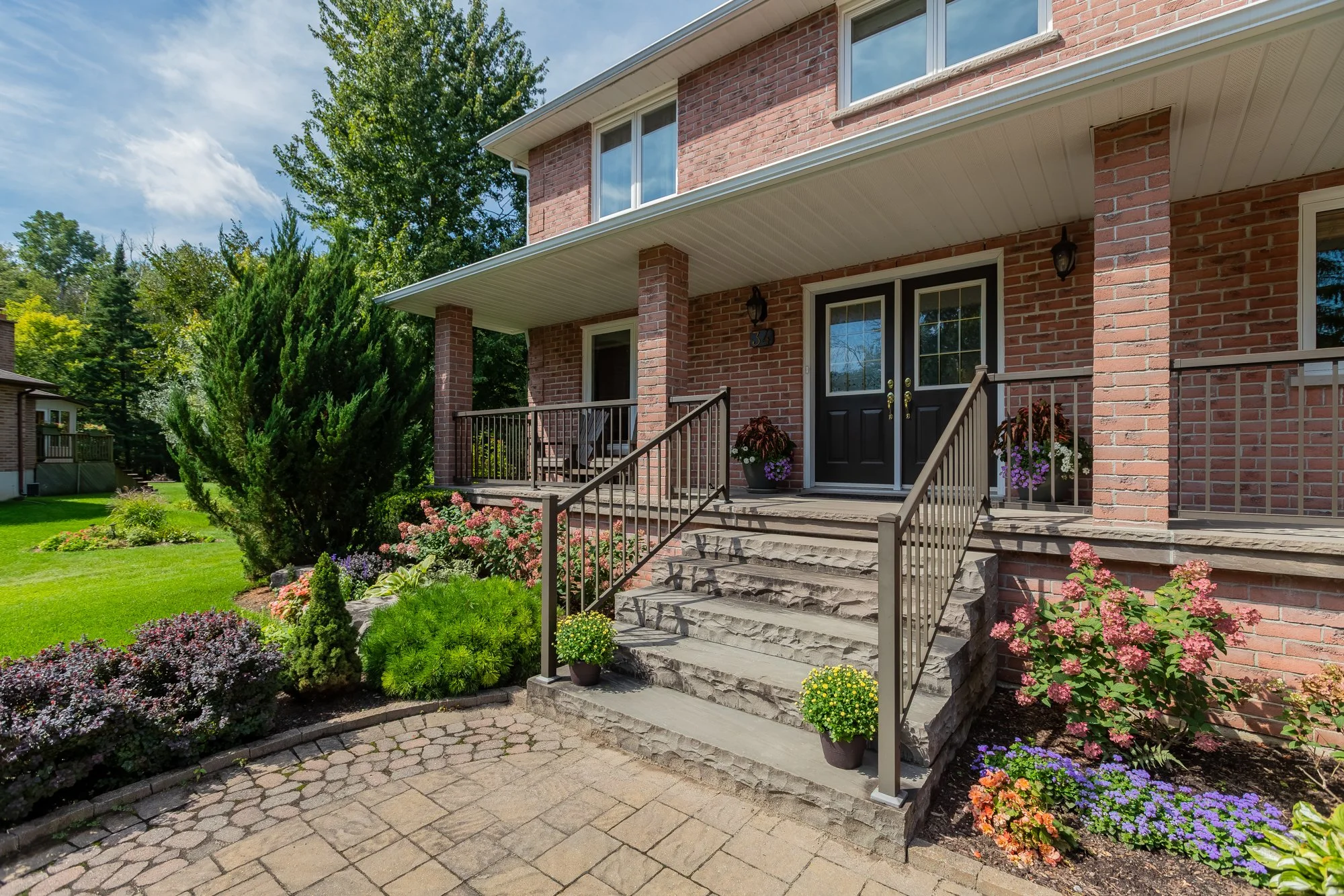 34 Amberglen Court, Holland Landing-19.jpg