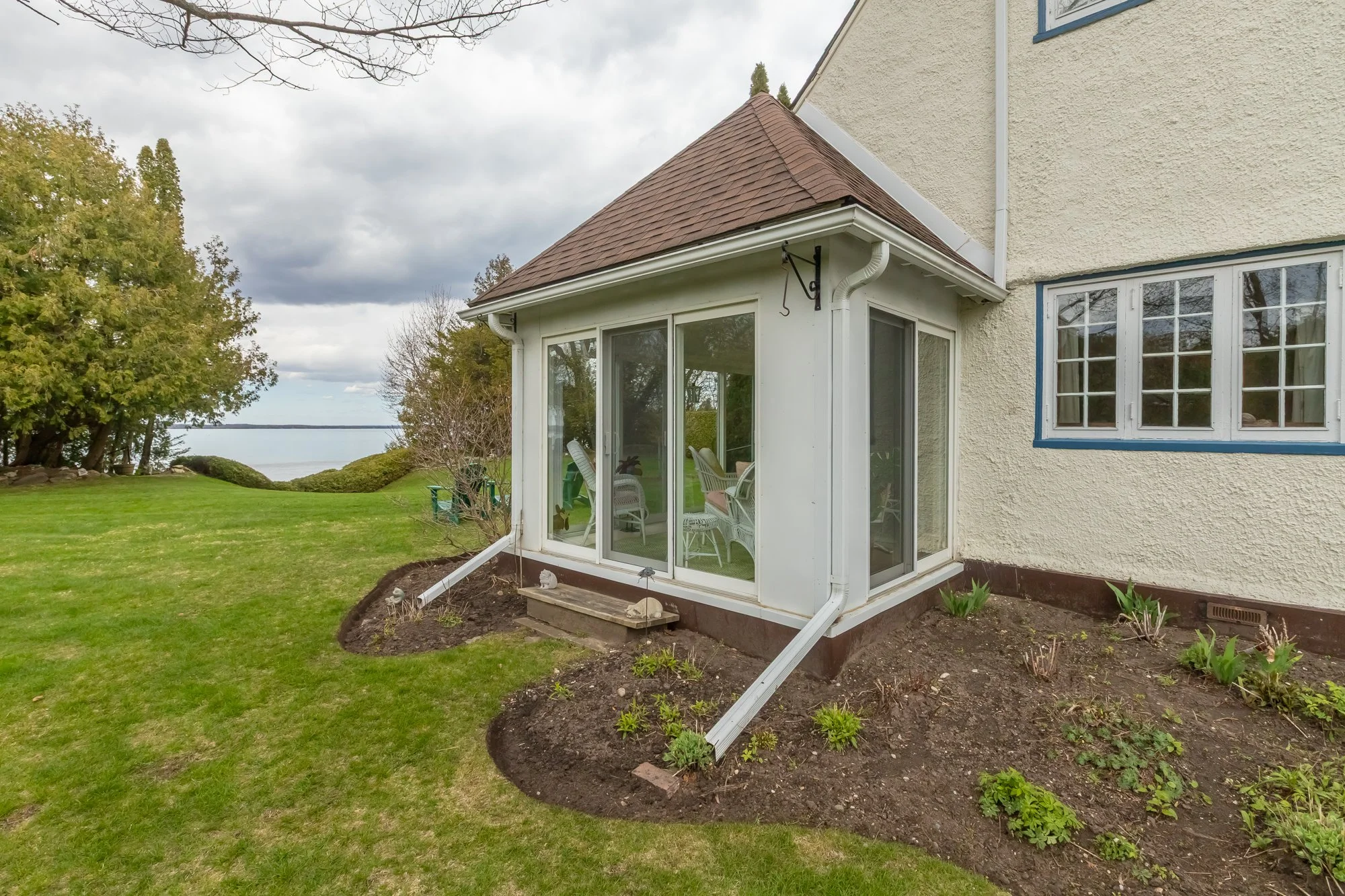 724 Lake Drive North, Roches Point-36.jpg