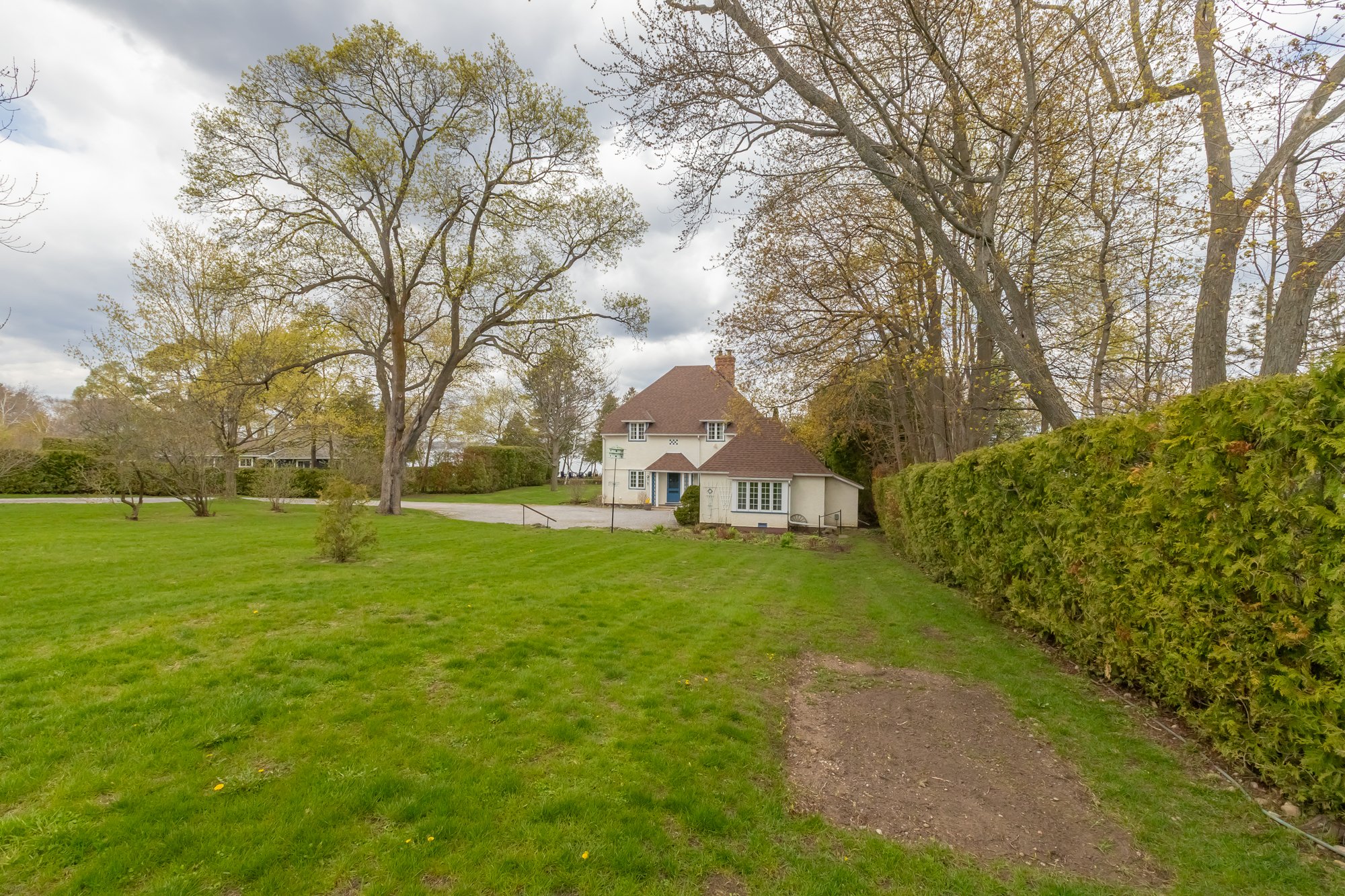 724 Lake Drive North, Roches Point-12.jpg