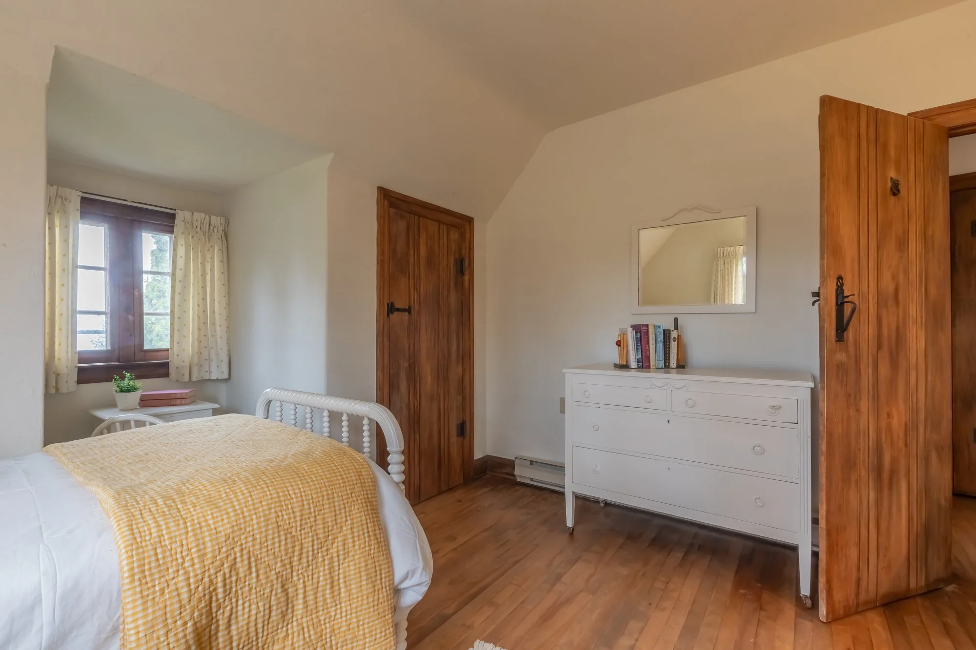 724 Lake Drive North, Roches Point-95.jpg