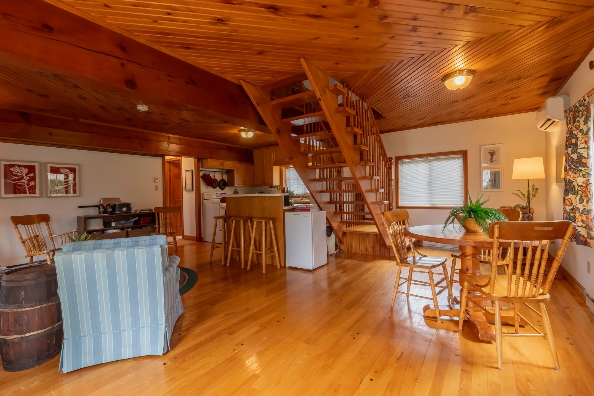 724 Lake Drive North, Roches Point-107.jpg