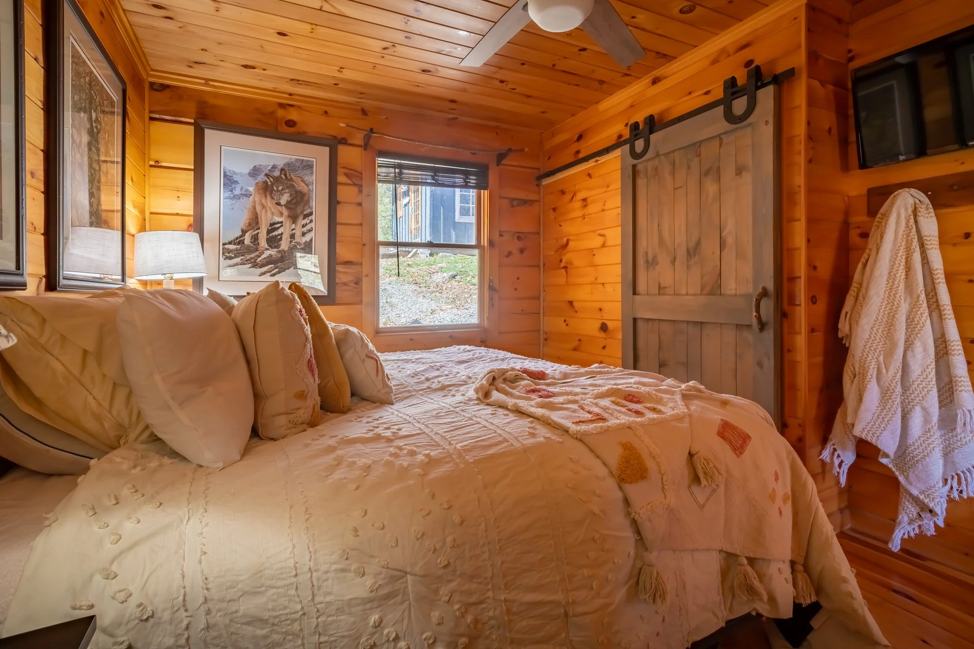 1113 Crobiel Lake Drive, Dorset-27.jpg