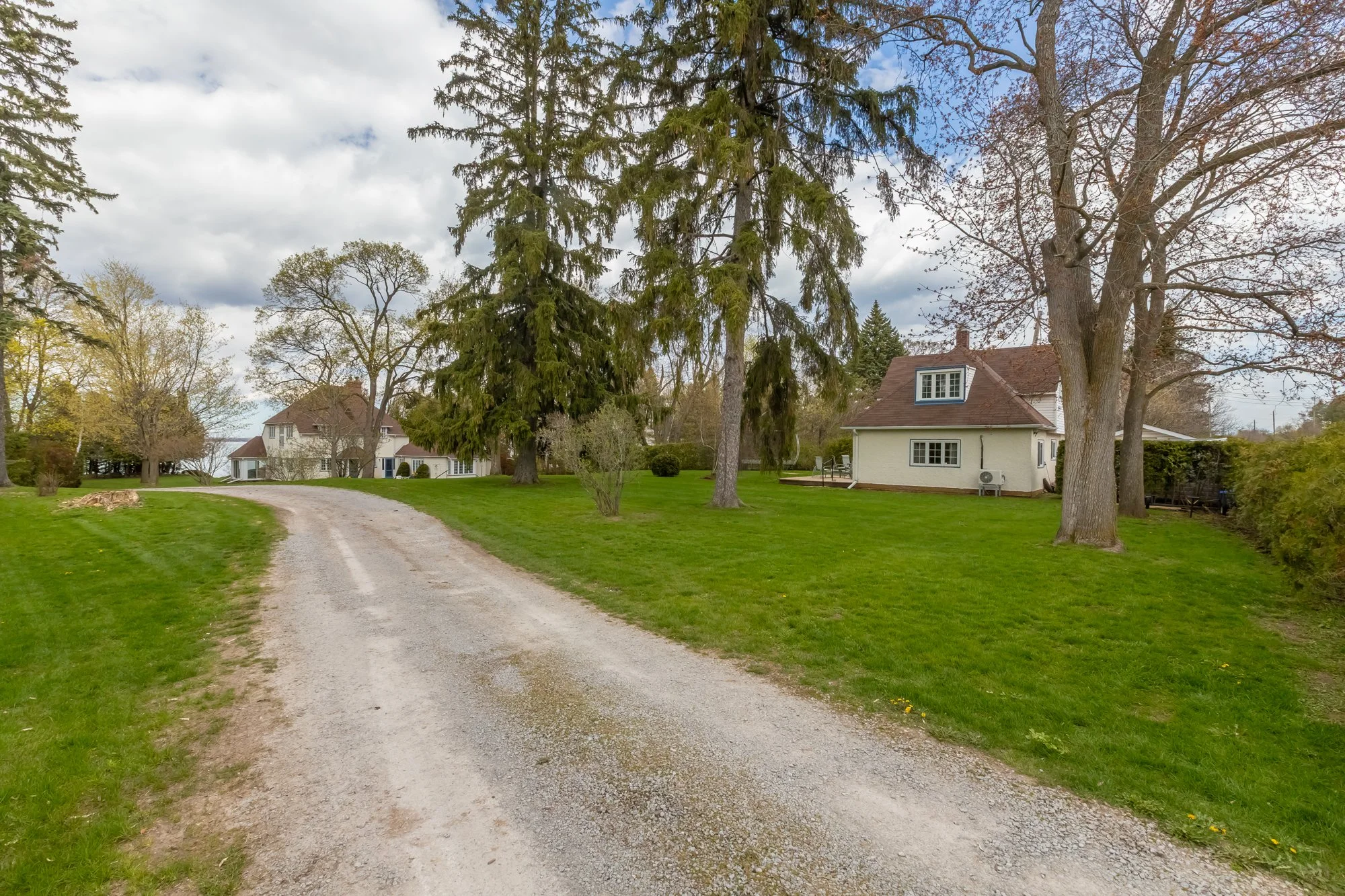 724 Lake Drive North, Roches Point-2.jpg