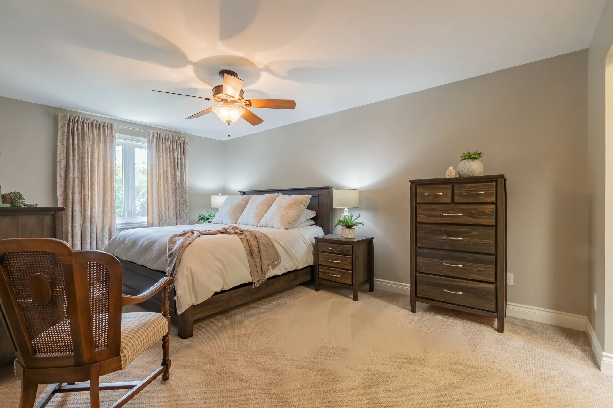34 Amberglen Court, Holland Landing-99.jpg