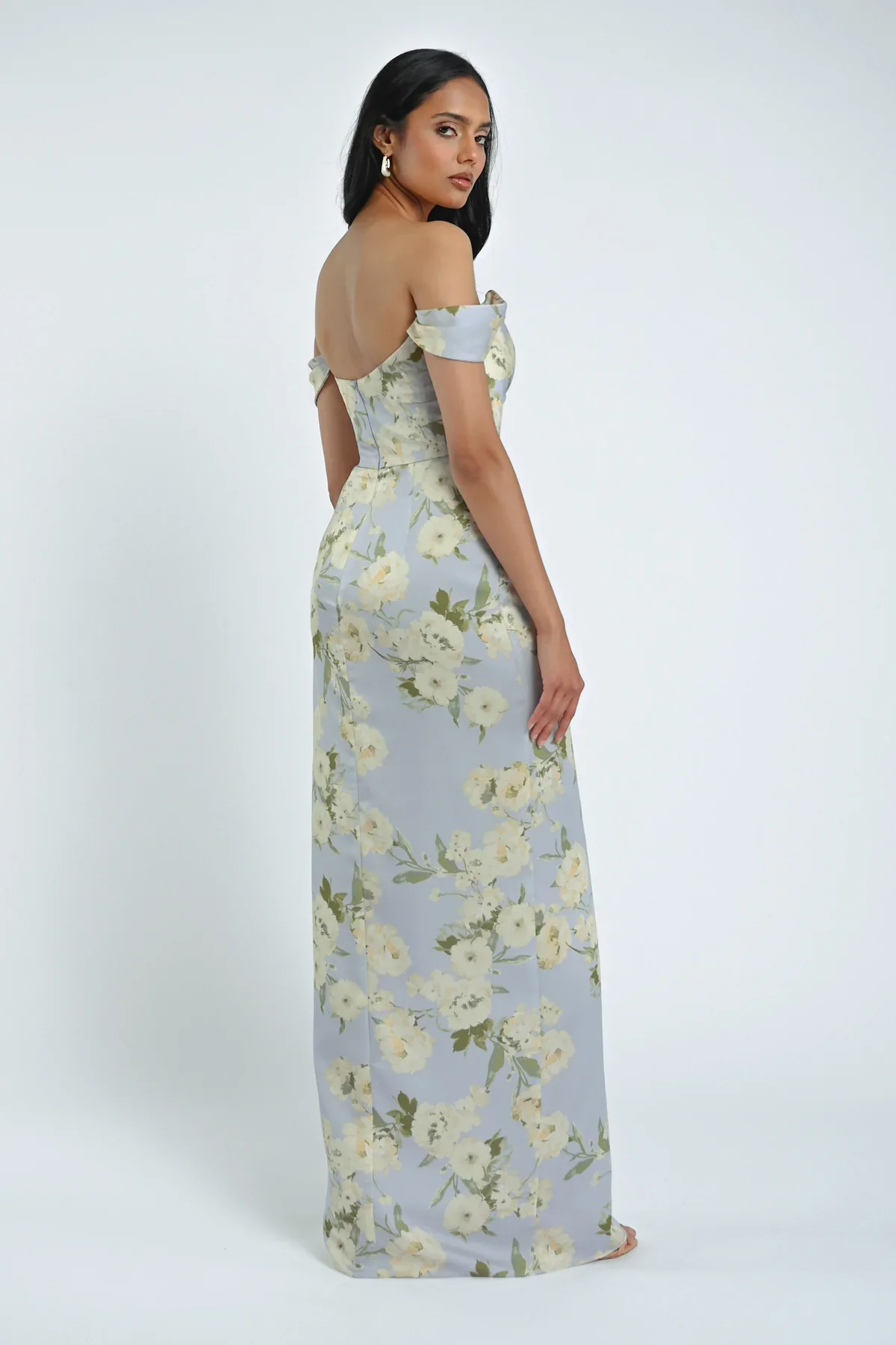 Sawyer_Verona_Floral_2_Whisper_Blue_2400x3600_e1cbd548-2886-4f3b-b643-e8a8393bbcb0.webp