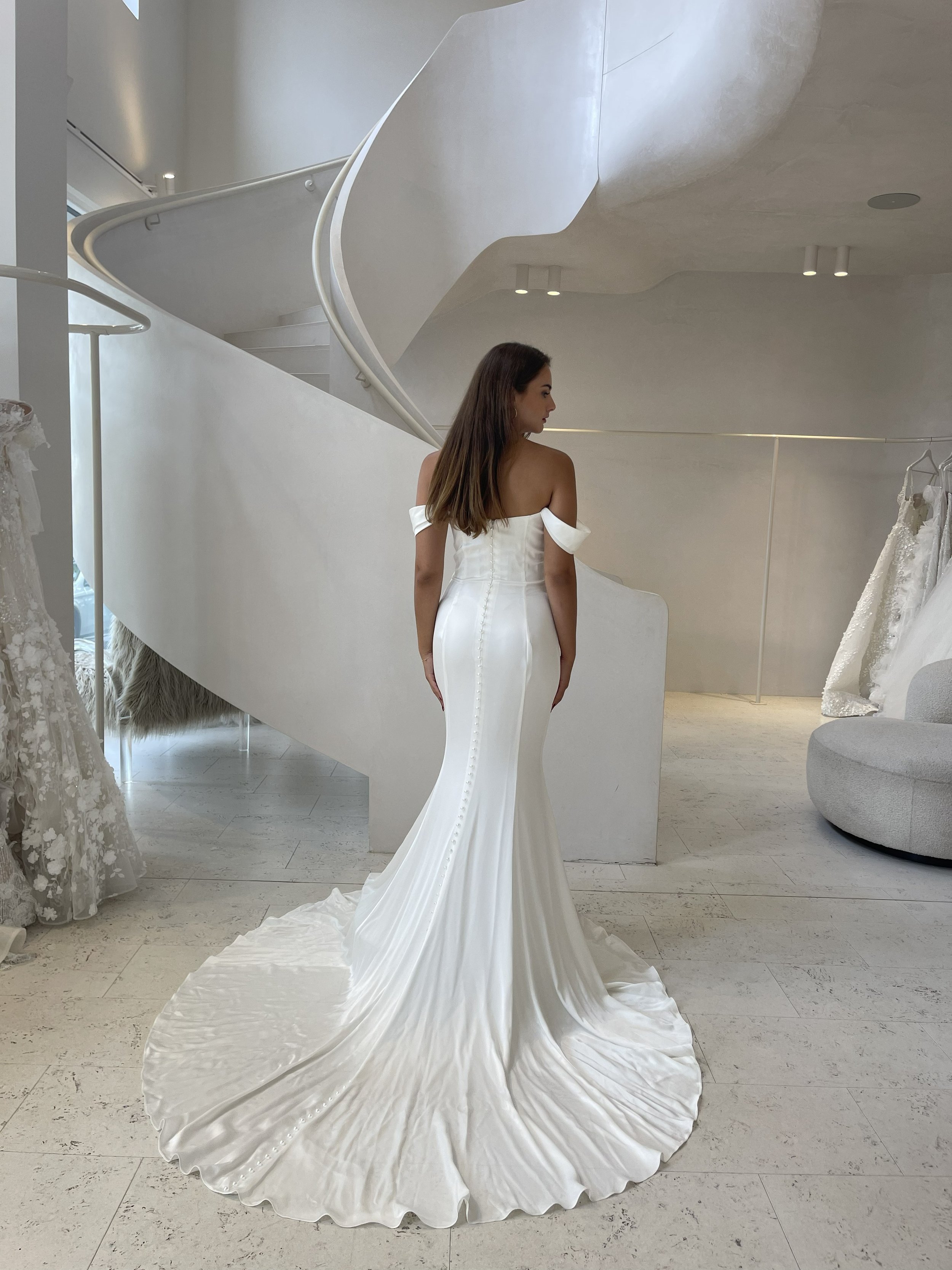 Cleo (Back) - Montaigne (3).jpg