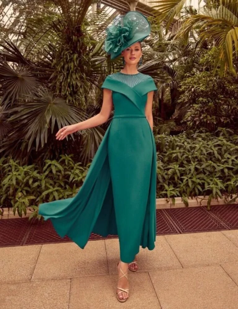 Veni-Infantino-992319-Emerald-Crepe-Dress-768x994.jpg
