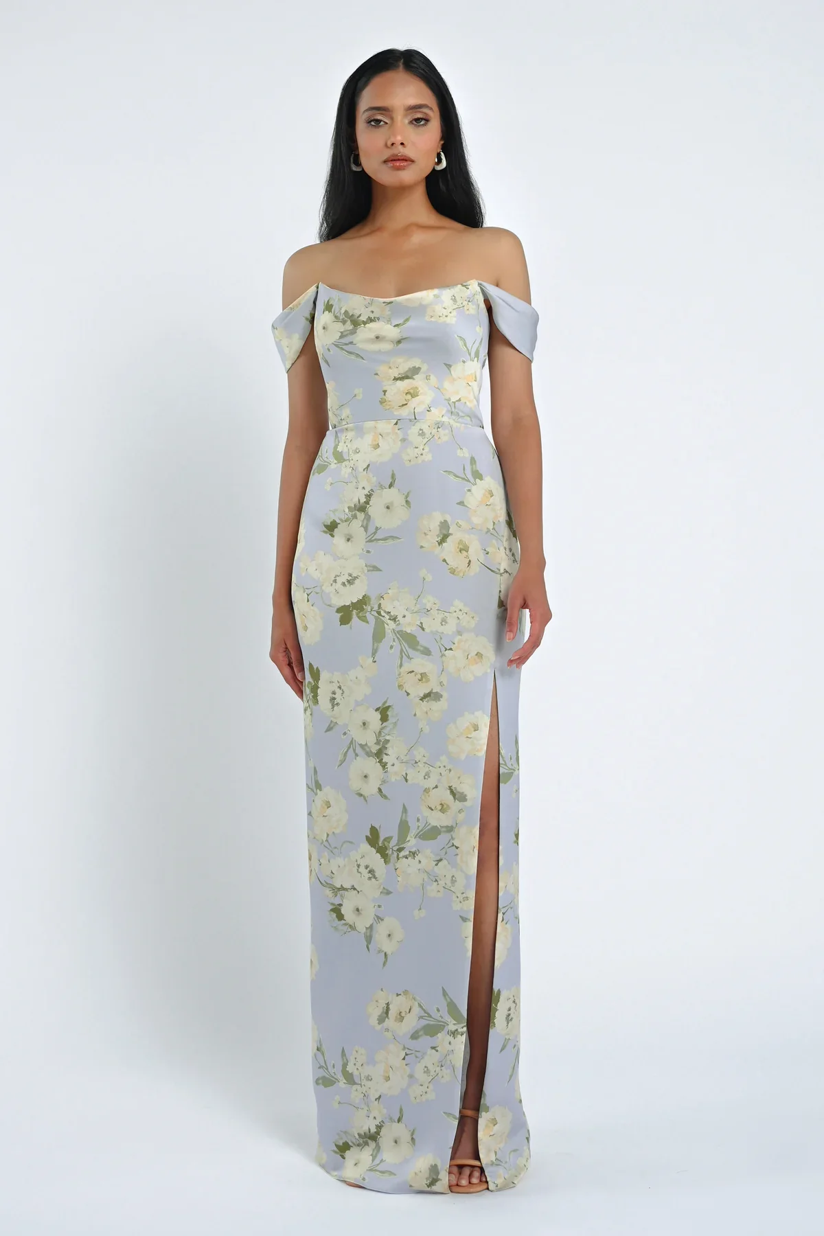 Sawyer_Verona_Floral_1_Whisper_Blue_2400x3600_25df0a13-e839-4918-a360-68968de45296.webp