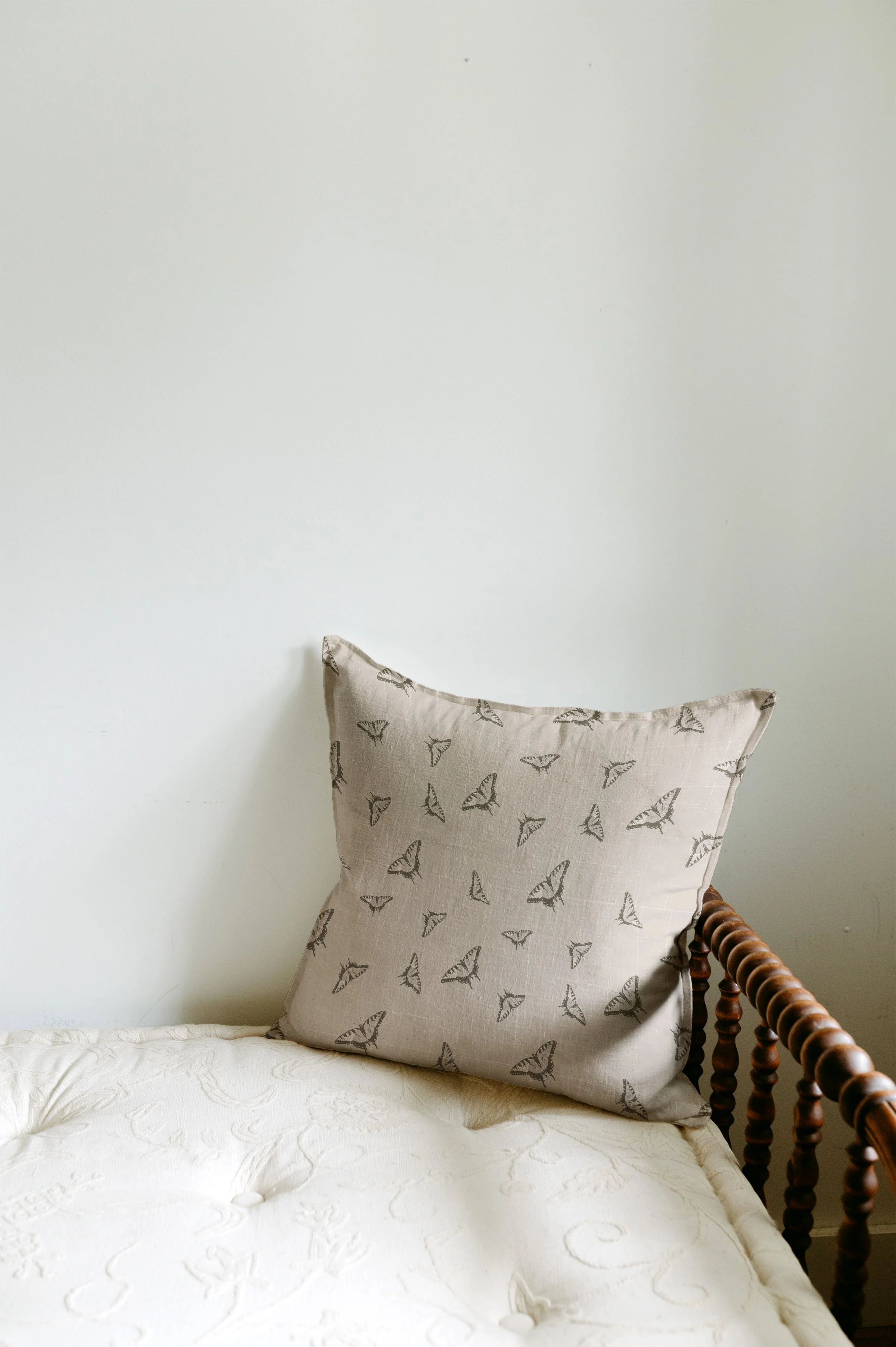 pillow LG.jpg
