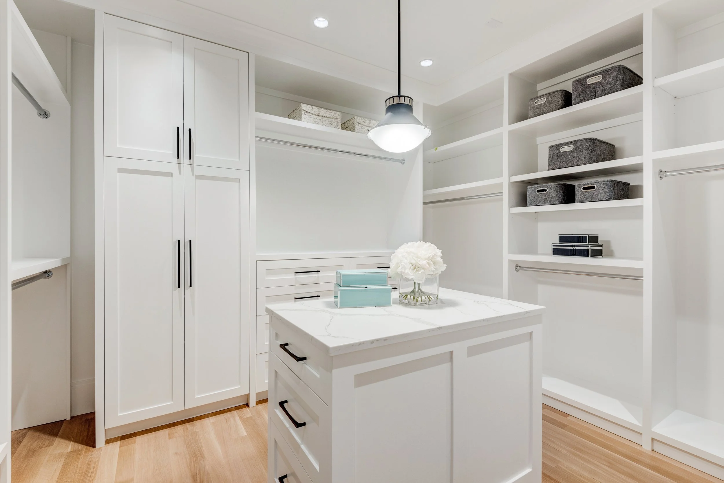 12.16.2020 - Joel Semmens - 2819 11 Ave NW-65.jpg