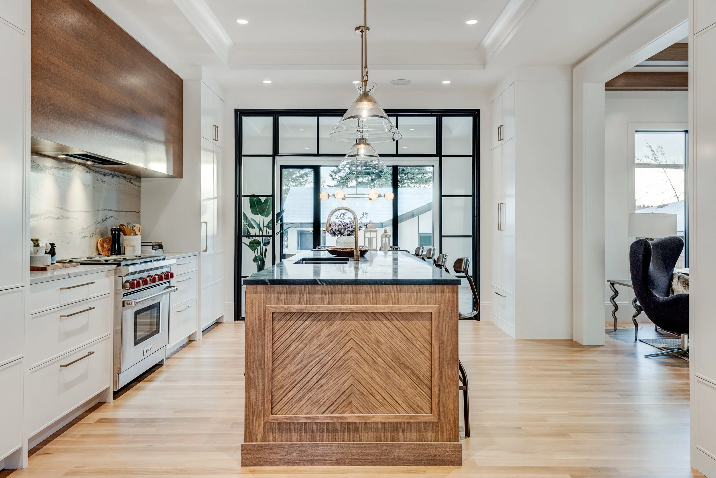 12.16.2020 - Joel Semmens - 2819 11 Ave NW-21.jpg