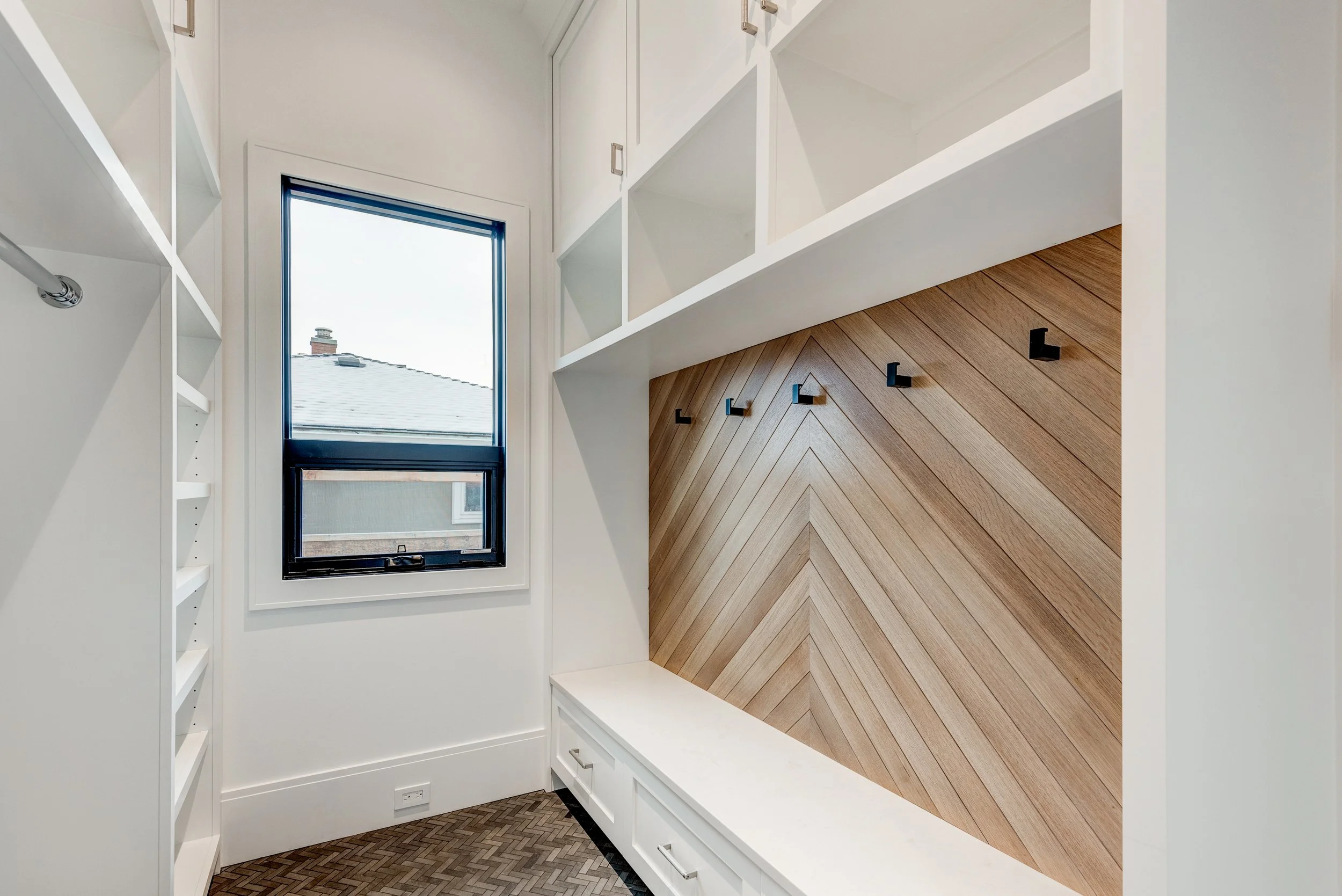 12.16.2020 - Joel Semmens - 2819 11 Ave NW-16.jpg