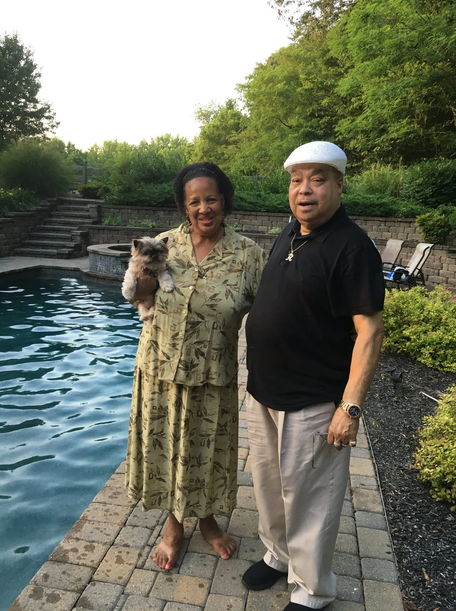 Richard-Gerri by pool.jpg