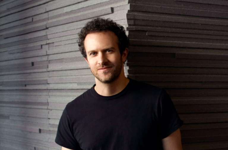 Jason Fried (@jasonfried), the co-founder and CEO at Basecamp, and the co-author of Rework, Remote: Office Not Required, and Getting Real: The Smarter, Faster, Easier Way to Build a Successful Web Application, and  It Doesn’t Have to Be Crazy at Wor…