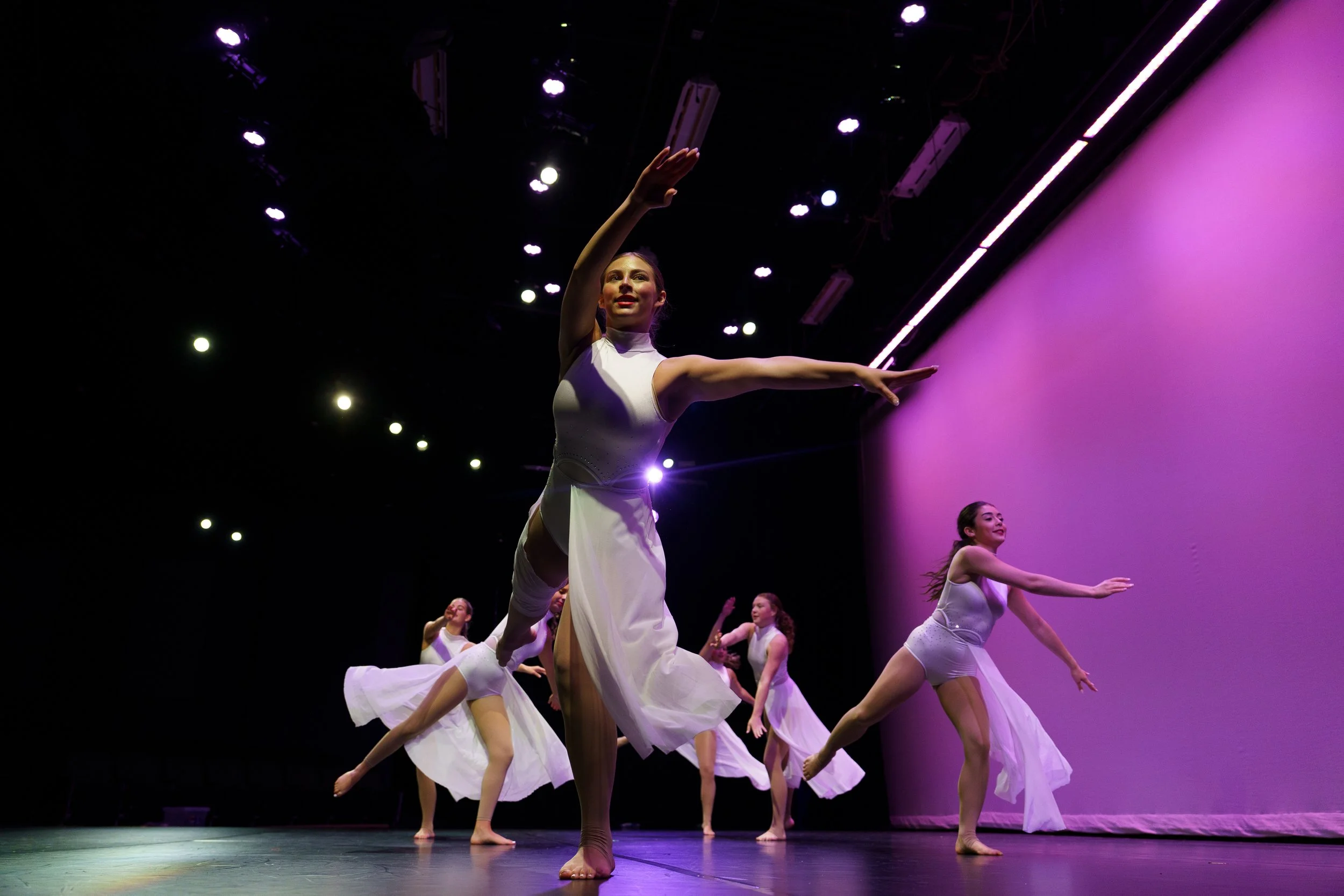 4_29 Dance -16.jpg