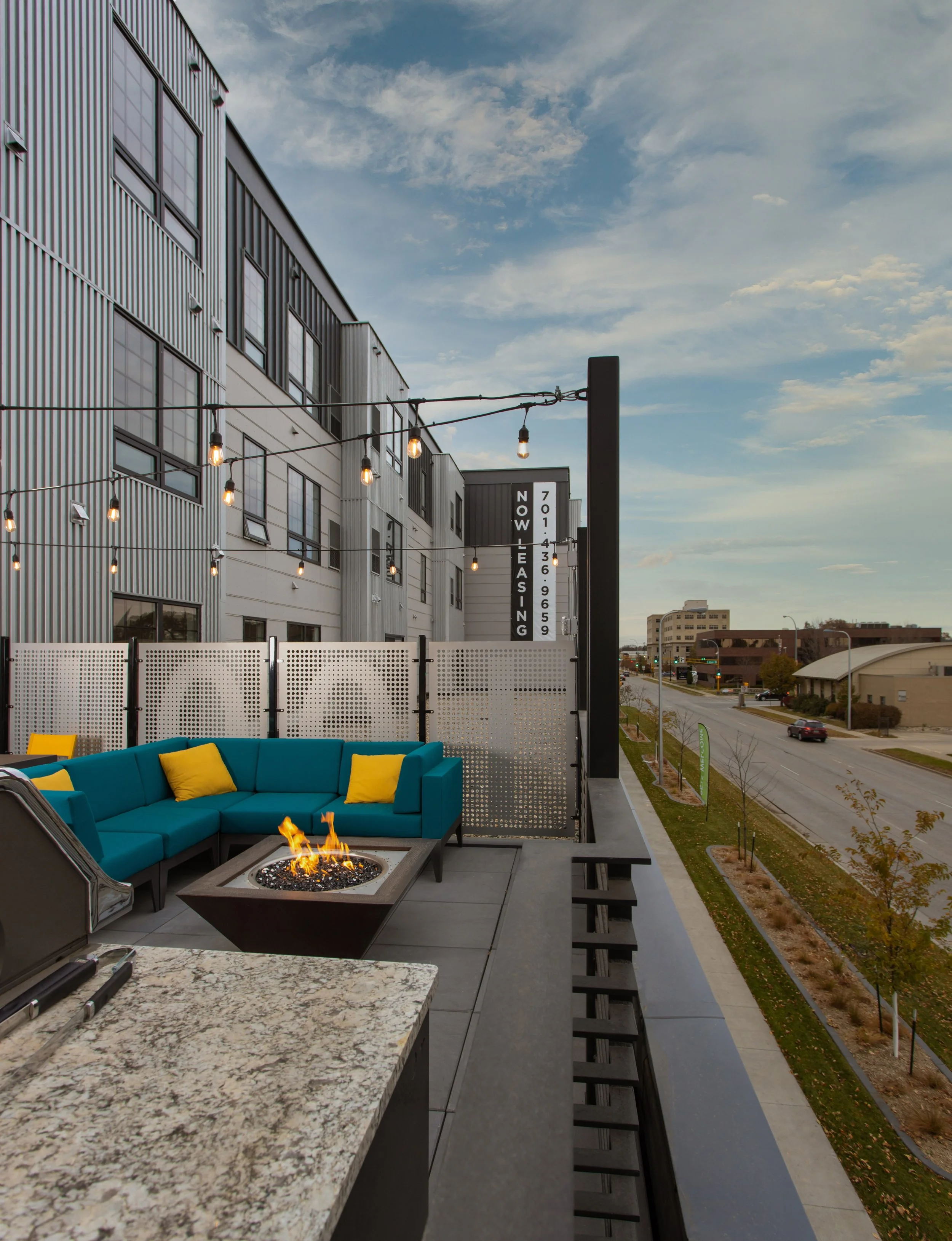 Landing interior Exterior 53