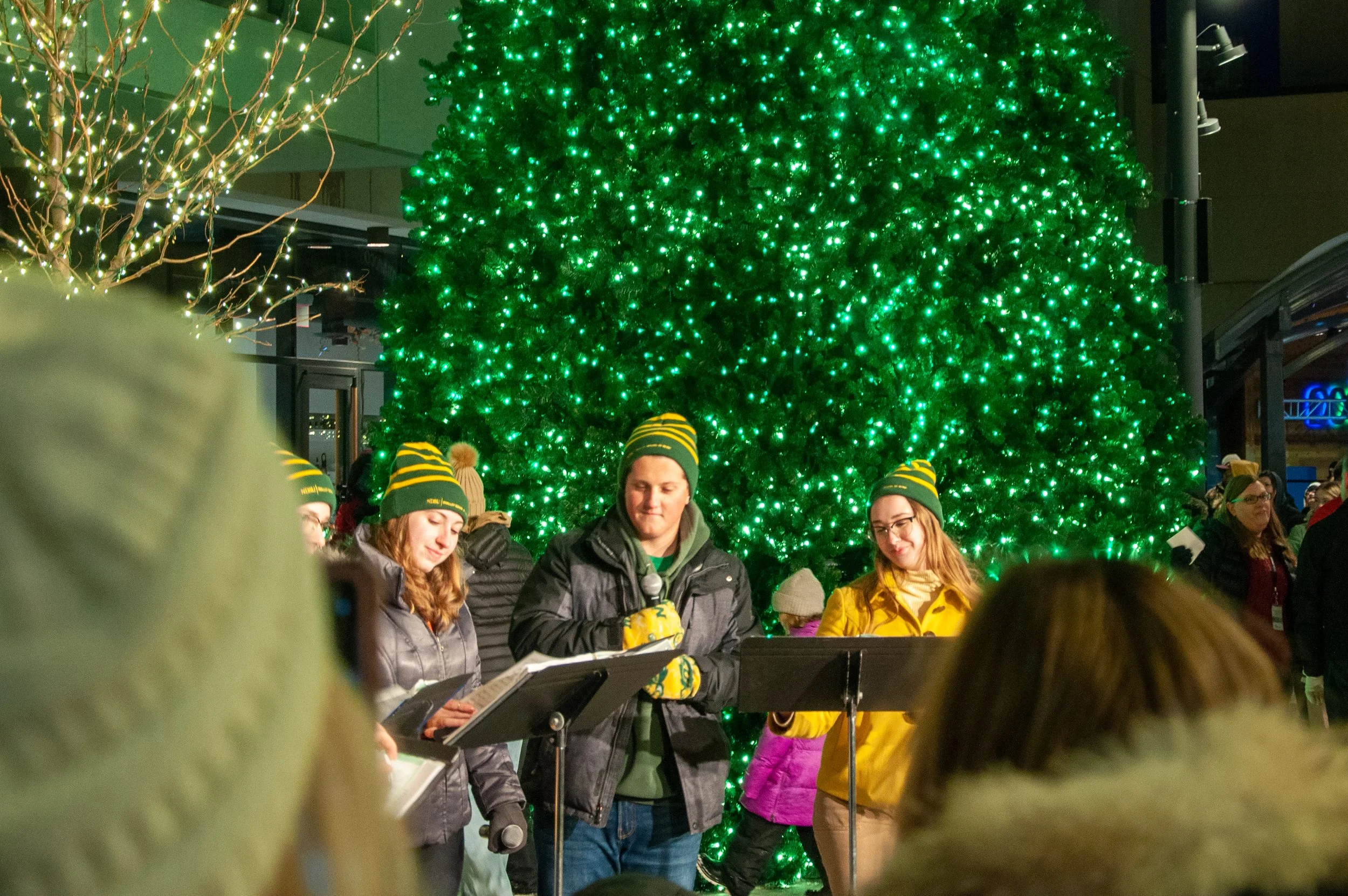 2022+Tree+Lighting+%2833%29