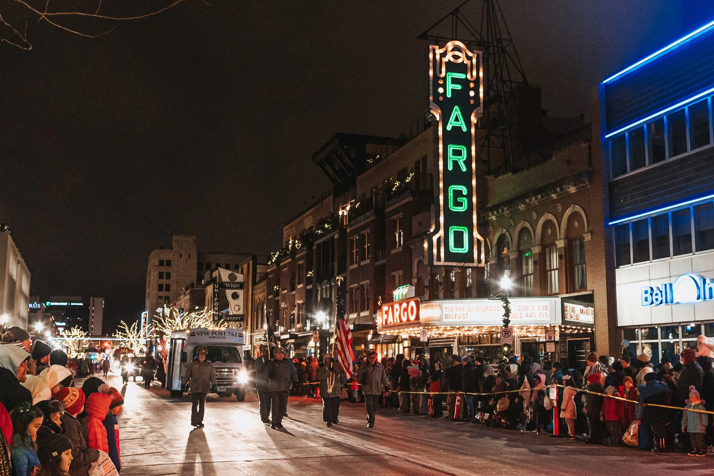 HolidayLightsParade 4