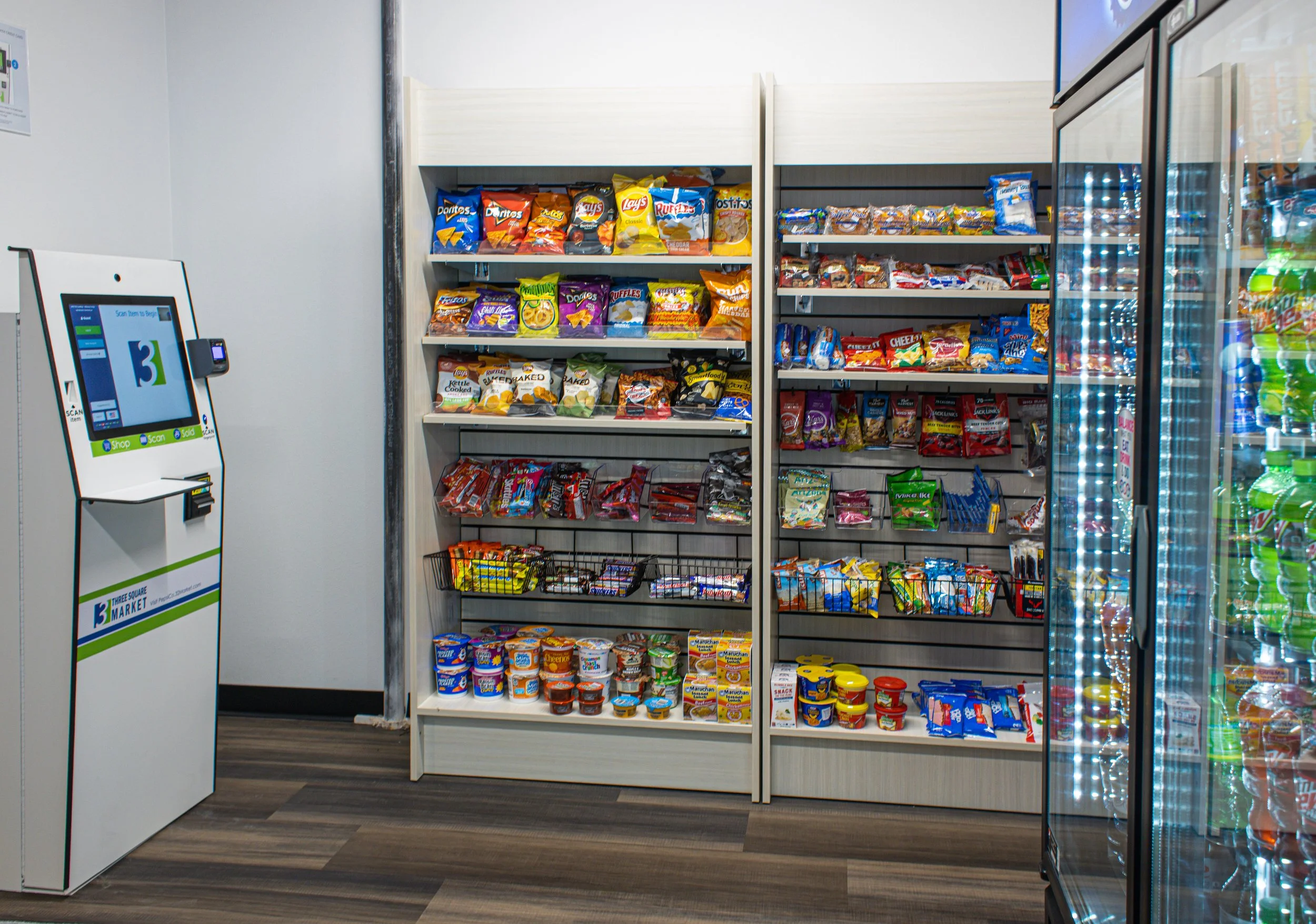 Landing interior Exterior 24