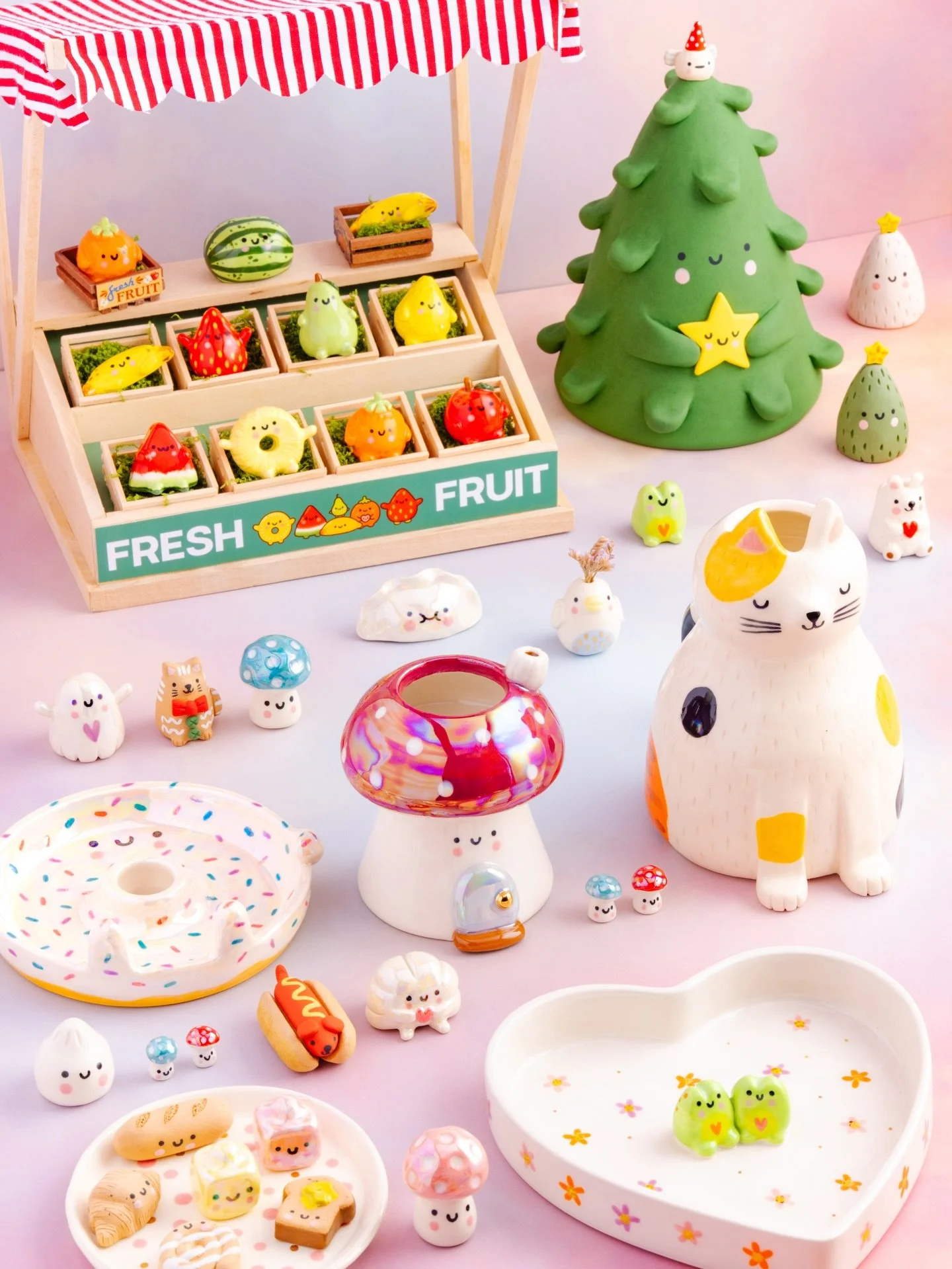 ✨ Available tomorrow ✨ Wednesday the 3rd of December at 21:00 GMT 

My final collection of the year is ready and this group of Fubsies are now looking for their new forever homes! 🏠 

Everything has been designed and made by me in my pottery studio 