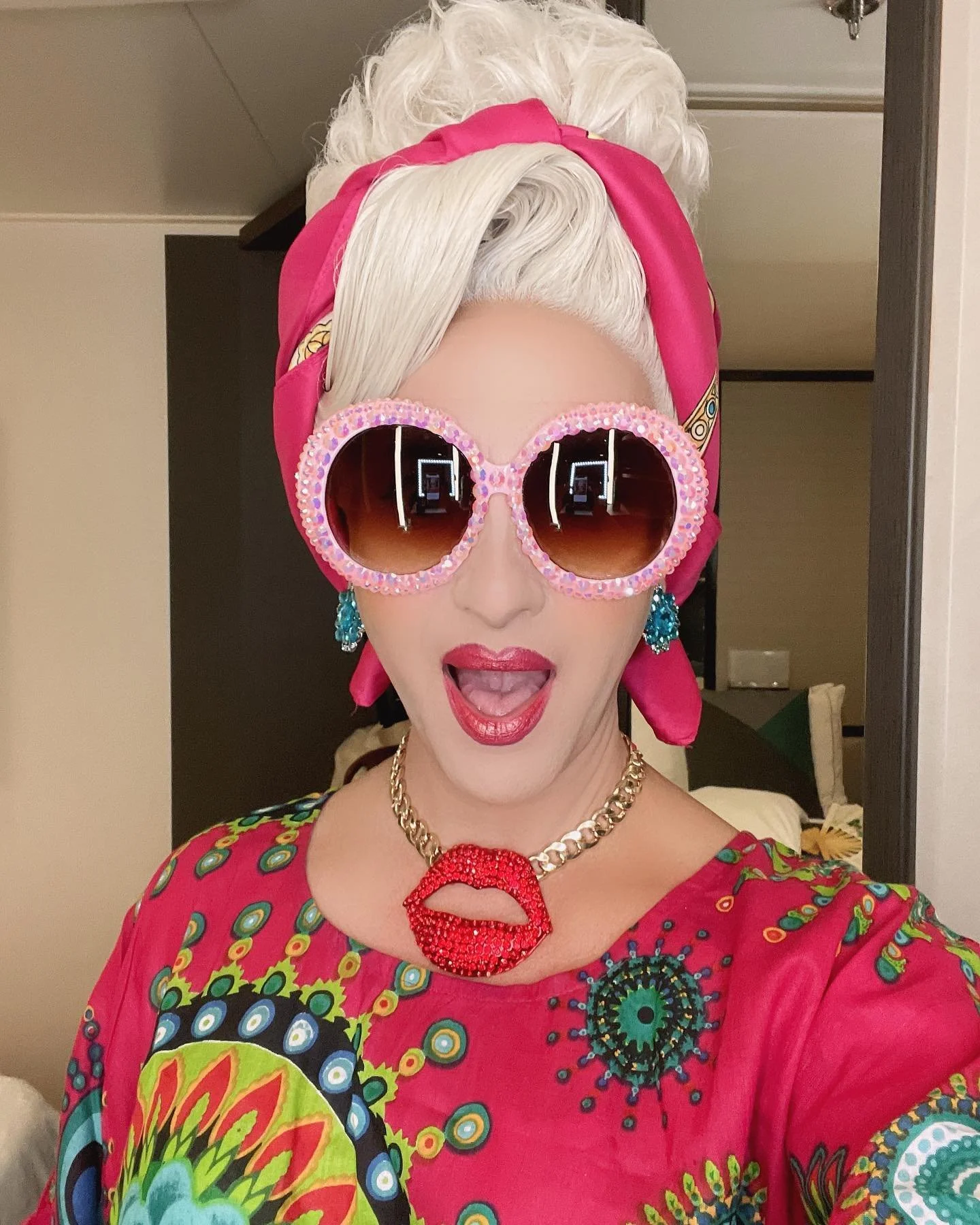 NYC Drag Queen Cabaret Singer