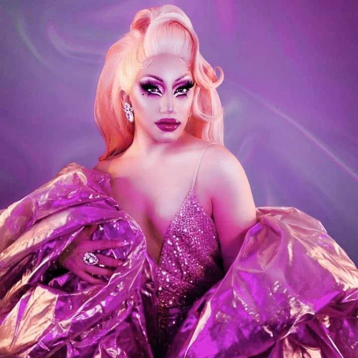 Dazzling Drag Queen: Connecticut