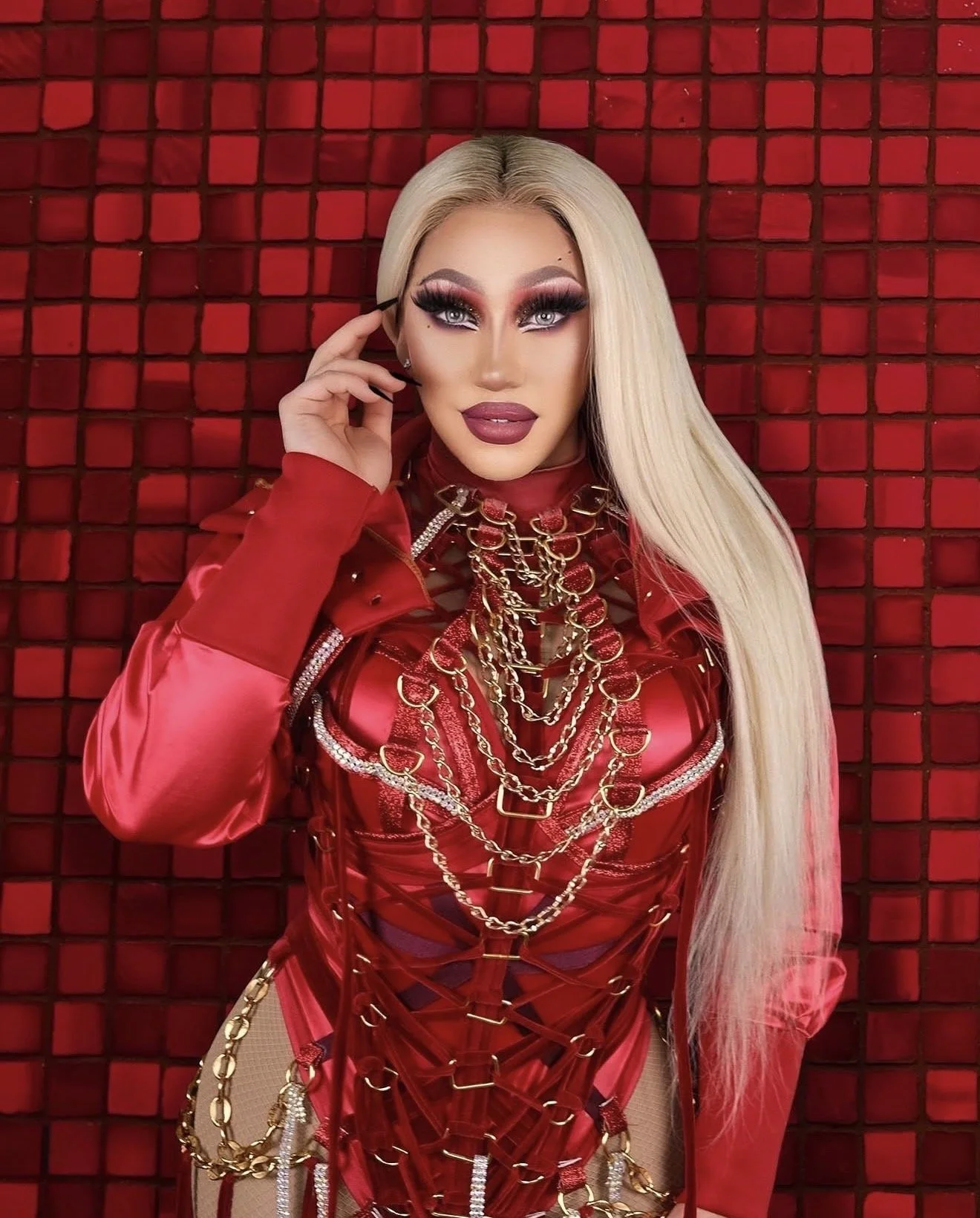 Dazzling Drag Queen: Connecticut