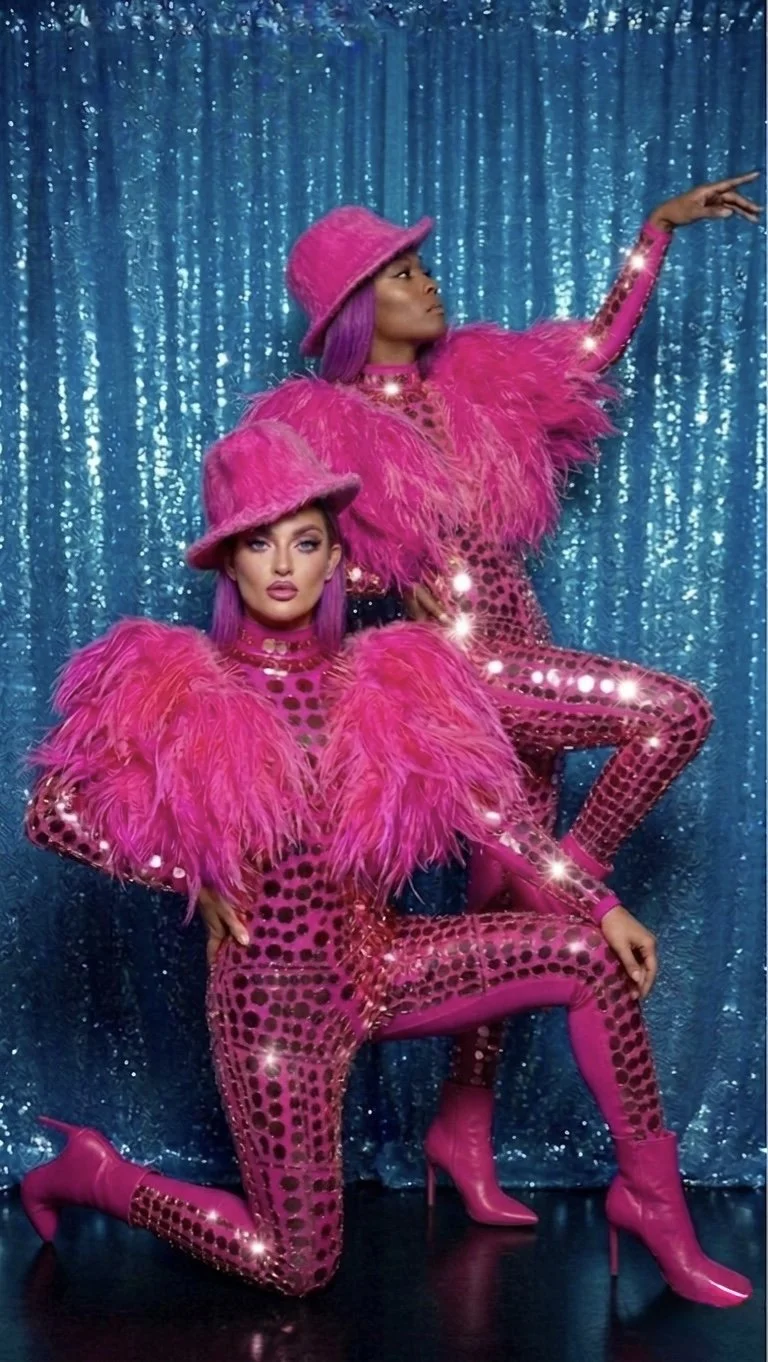 Pink Mirror Greeter / Dancers w/Feathers