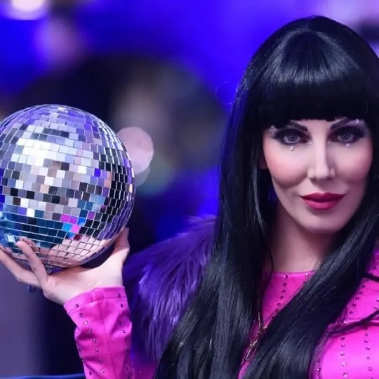 Cher impersonator