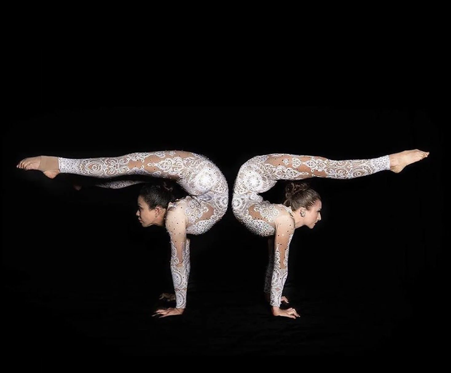 Duo Contortion