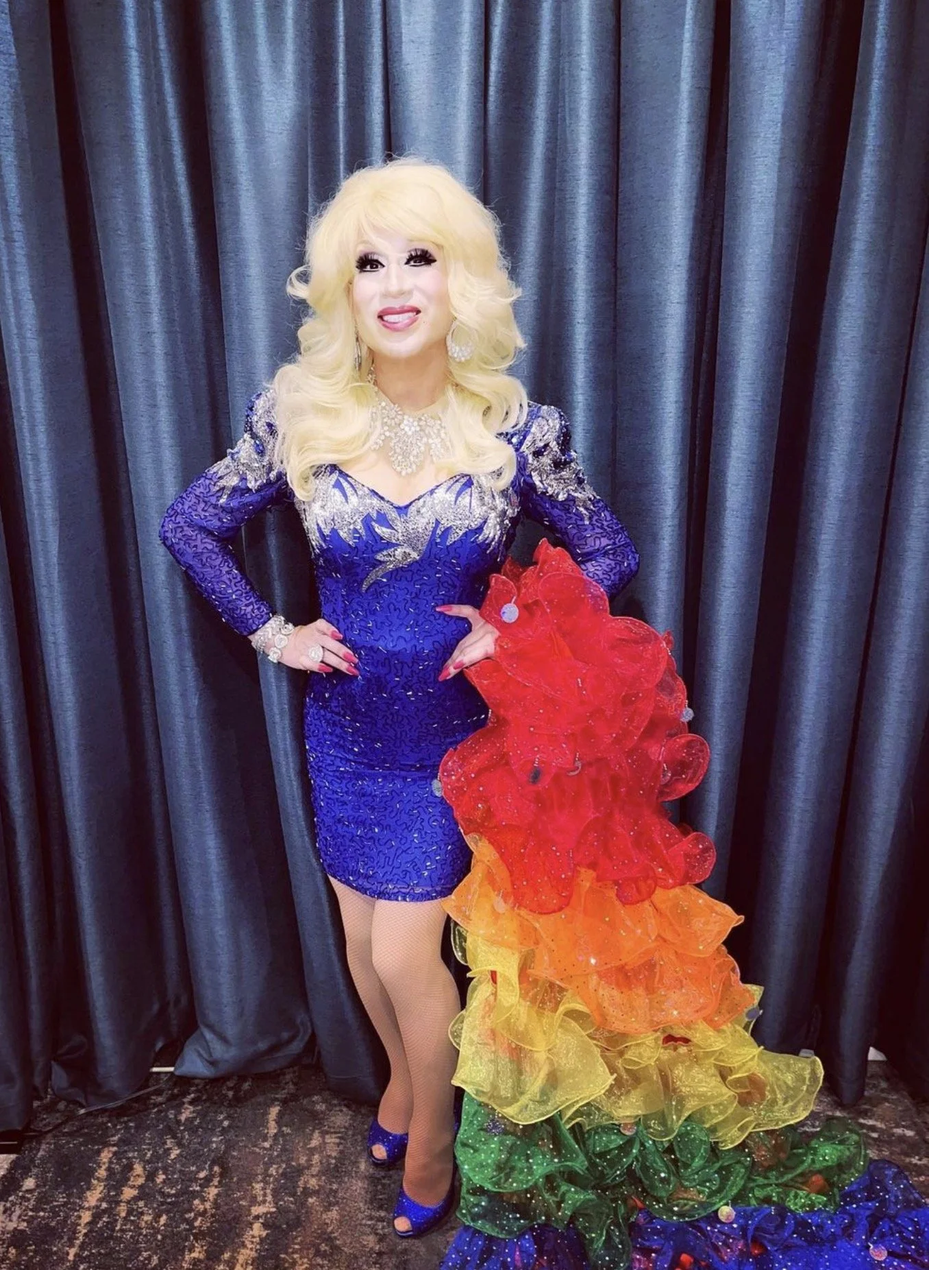 Los Angeles Dolly Parton Impersonator