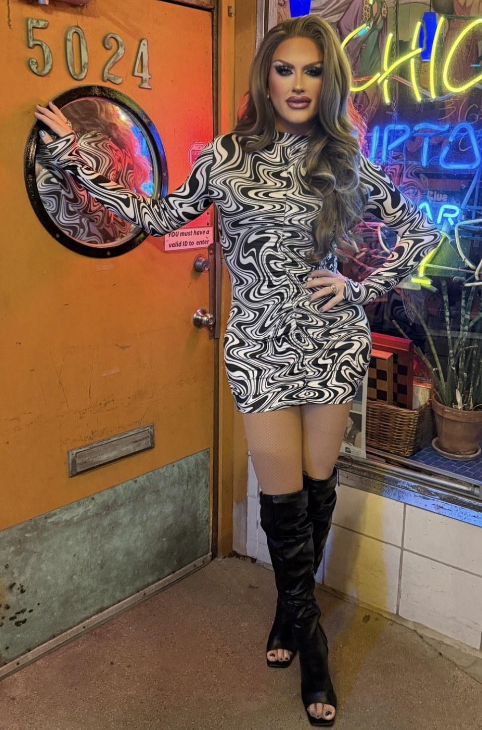 Chicago Drag Queen Glamour Gal