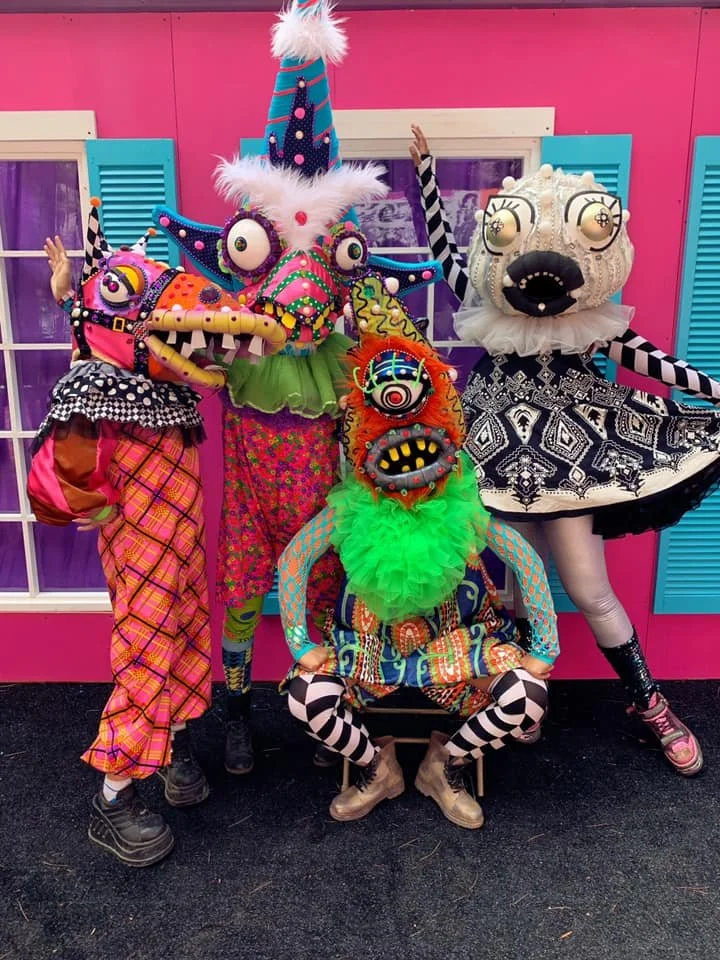 Psychedelic Dancing Dolls