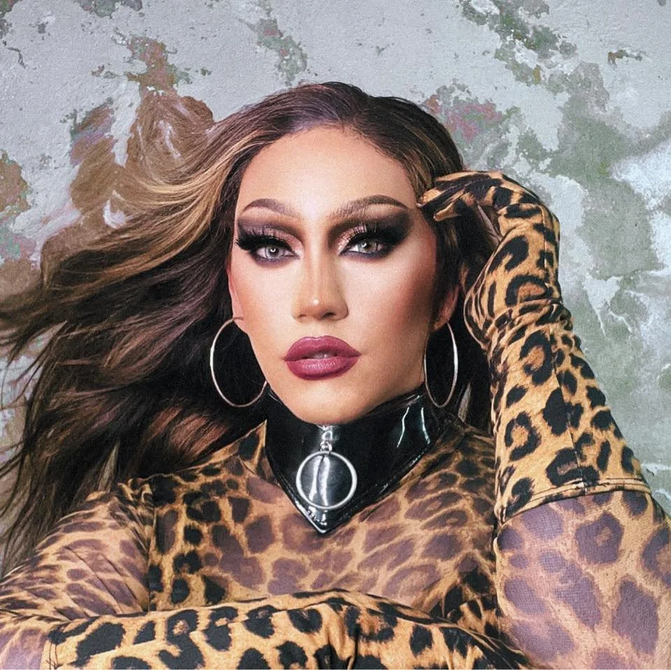 Dazzling Drag Queen: Connecticut