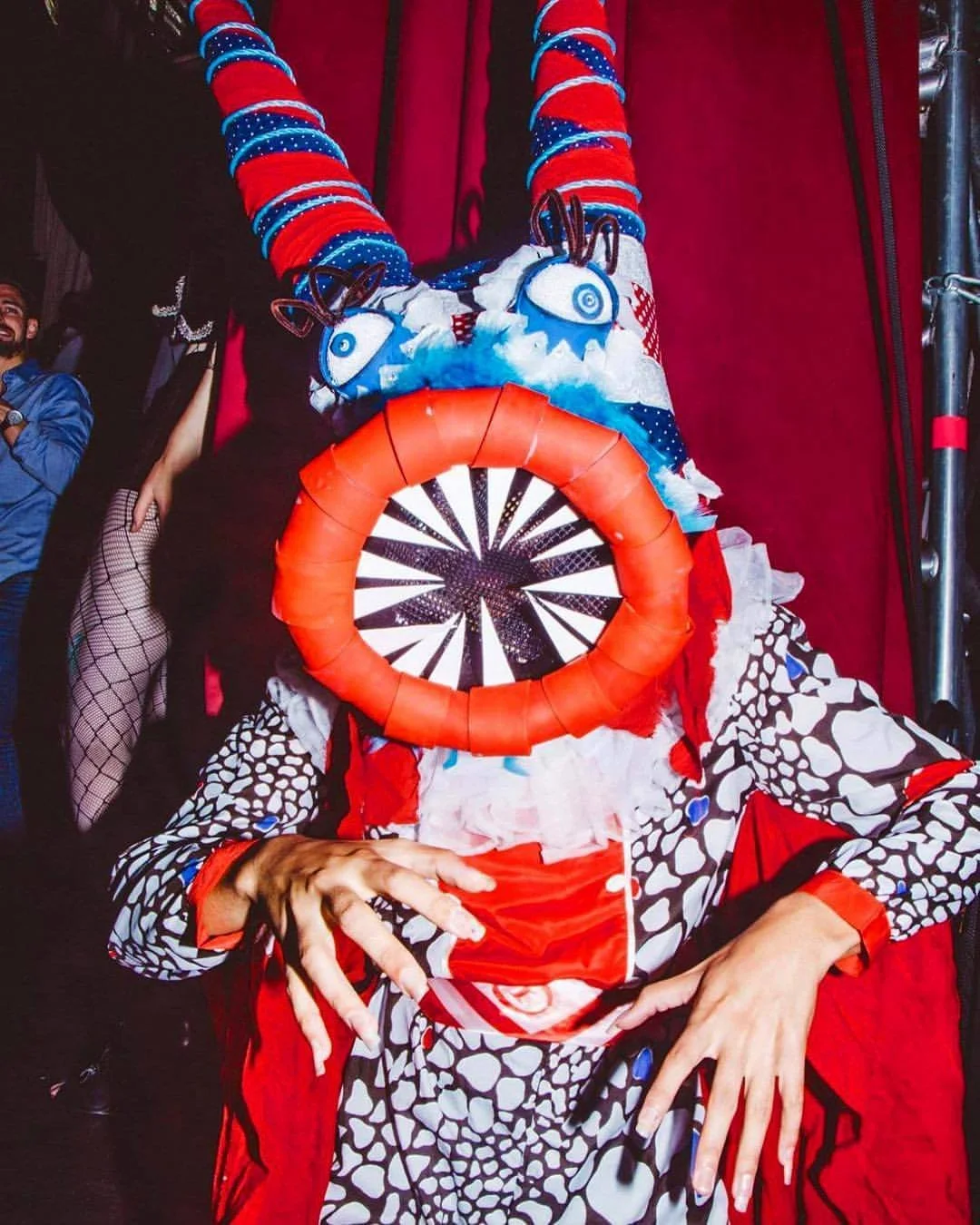 Psychedelic Dancing Dolls