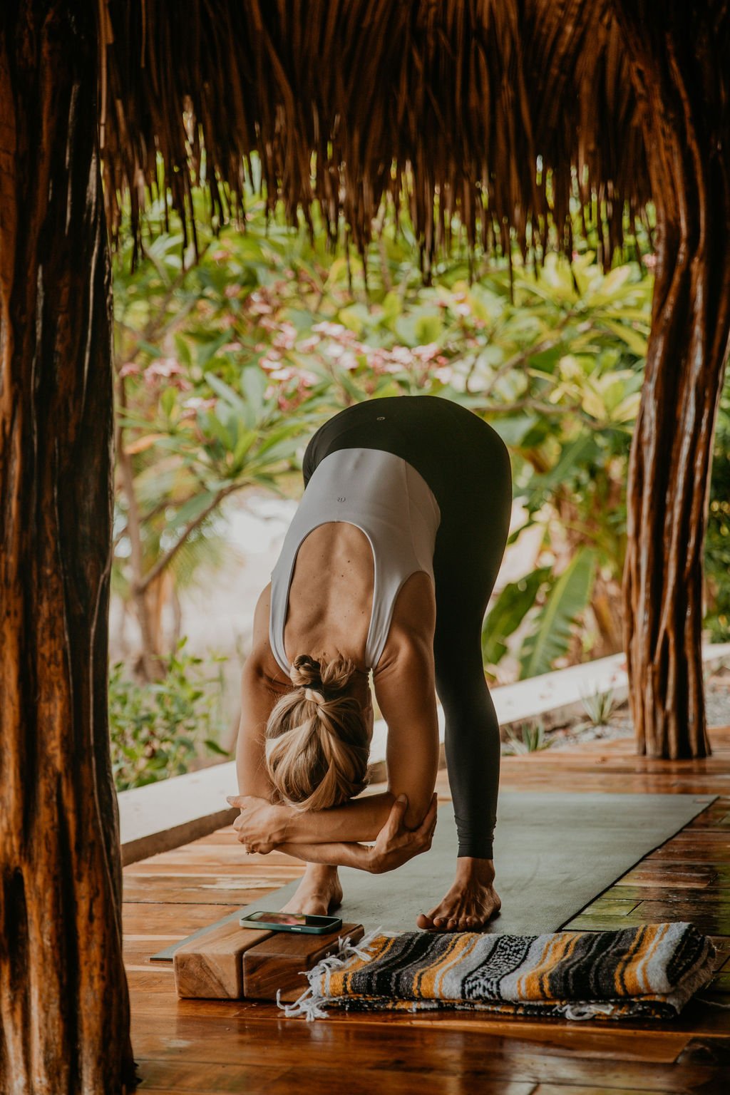 Sansara.YogaVibe-1.jpg