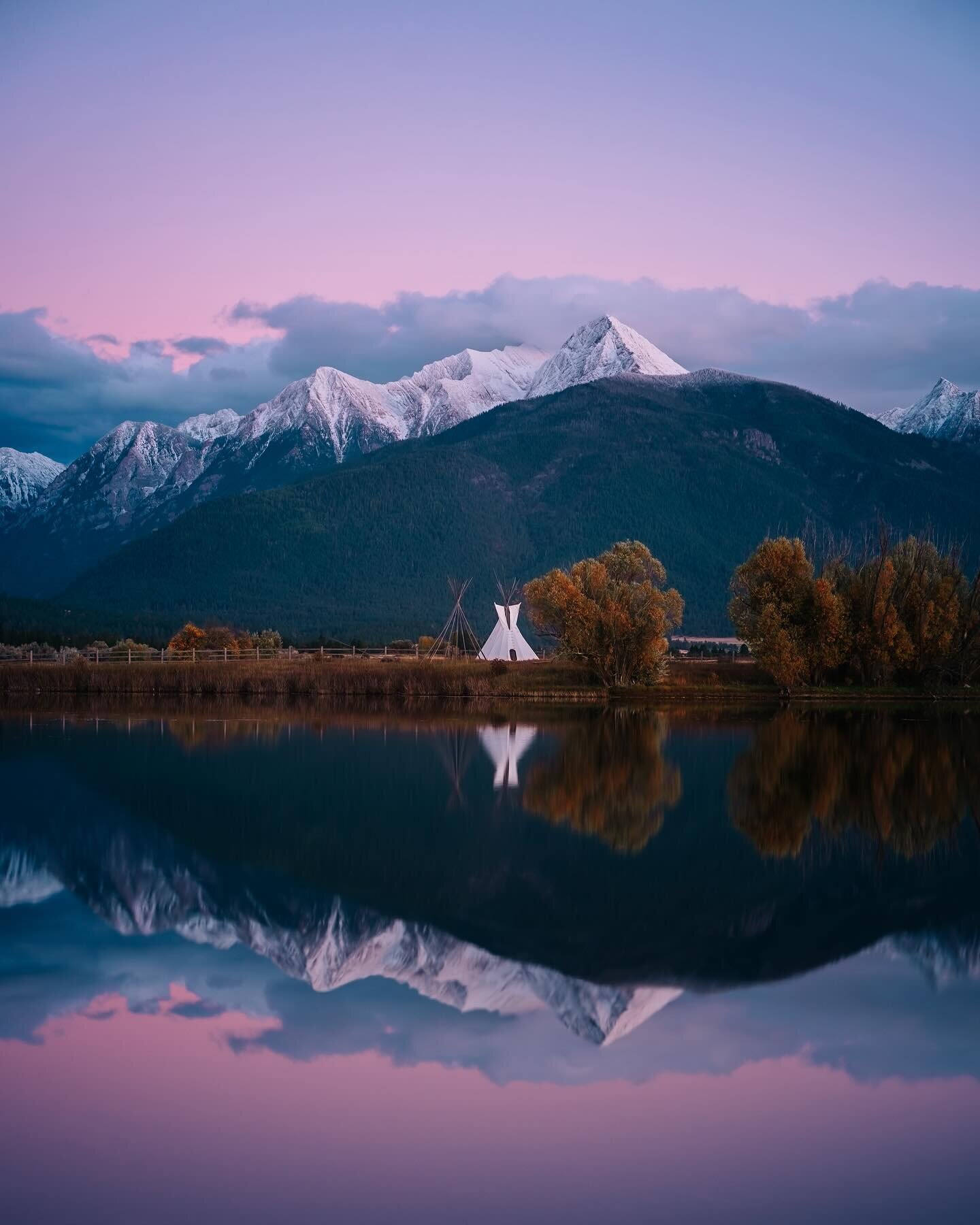 I&rsquo;m heading home to Montana tomorrow and cannot wait! That crisp fall weather will be heavenly after the endless blistering summer we have had in Austin!
.
.
.
.
.
.
.
.
.
.
#montana #montanamoment #glaciermt #distinctlymontana #theoutbound #ex