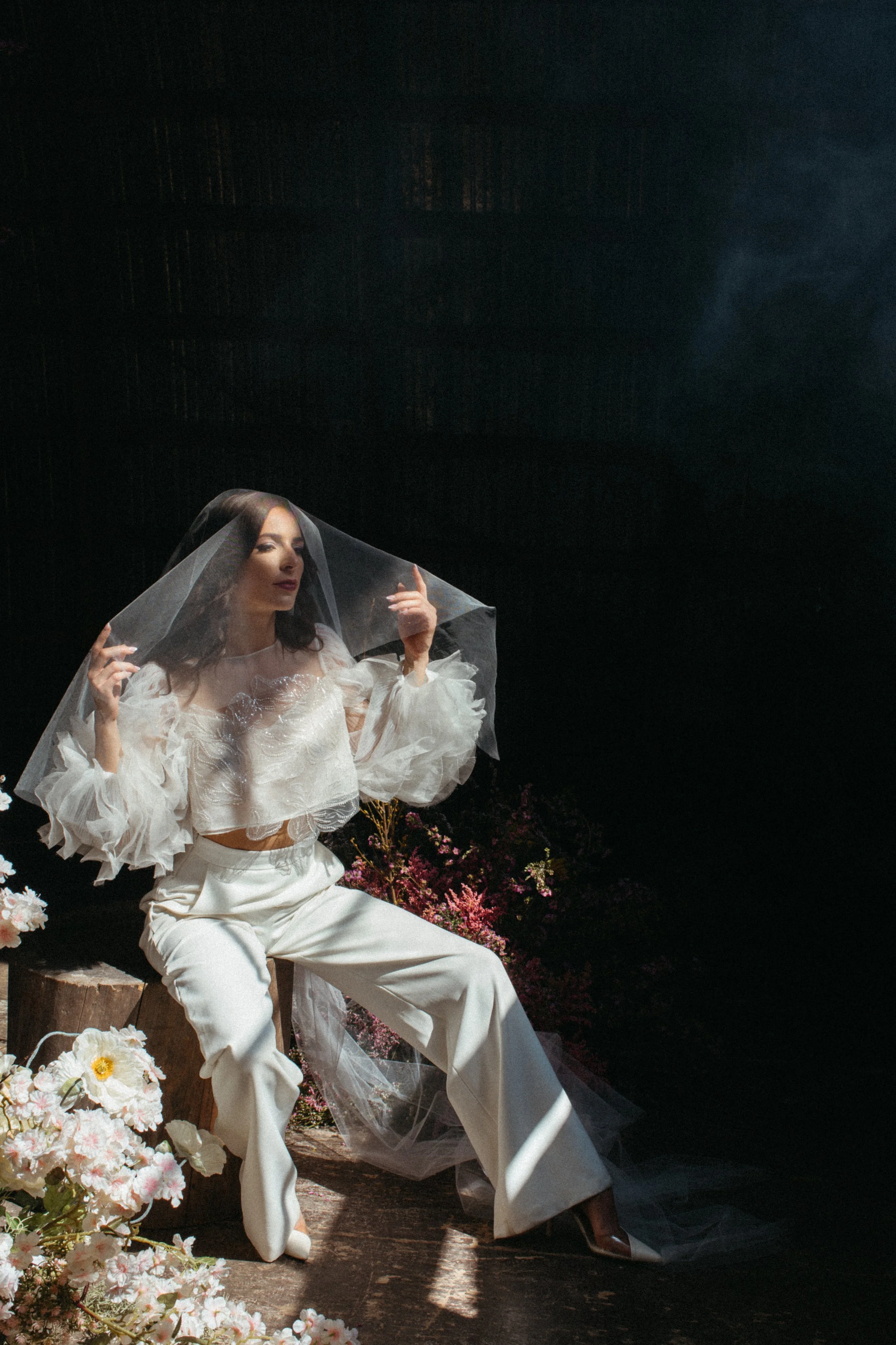industrial bridal barn shoot043.jpg