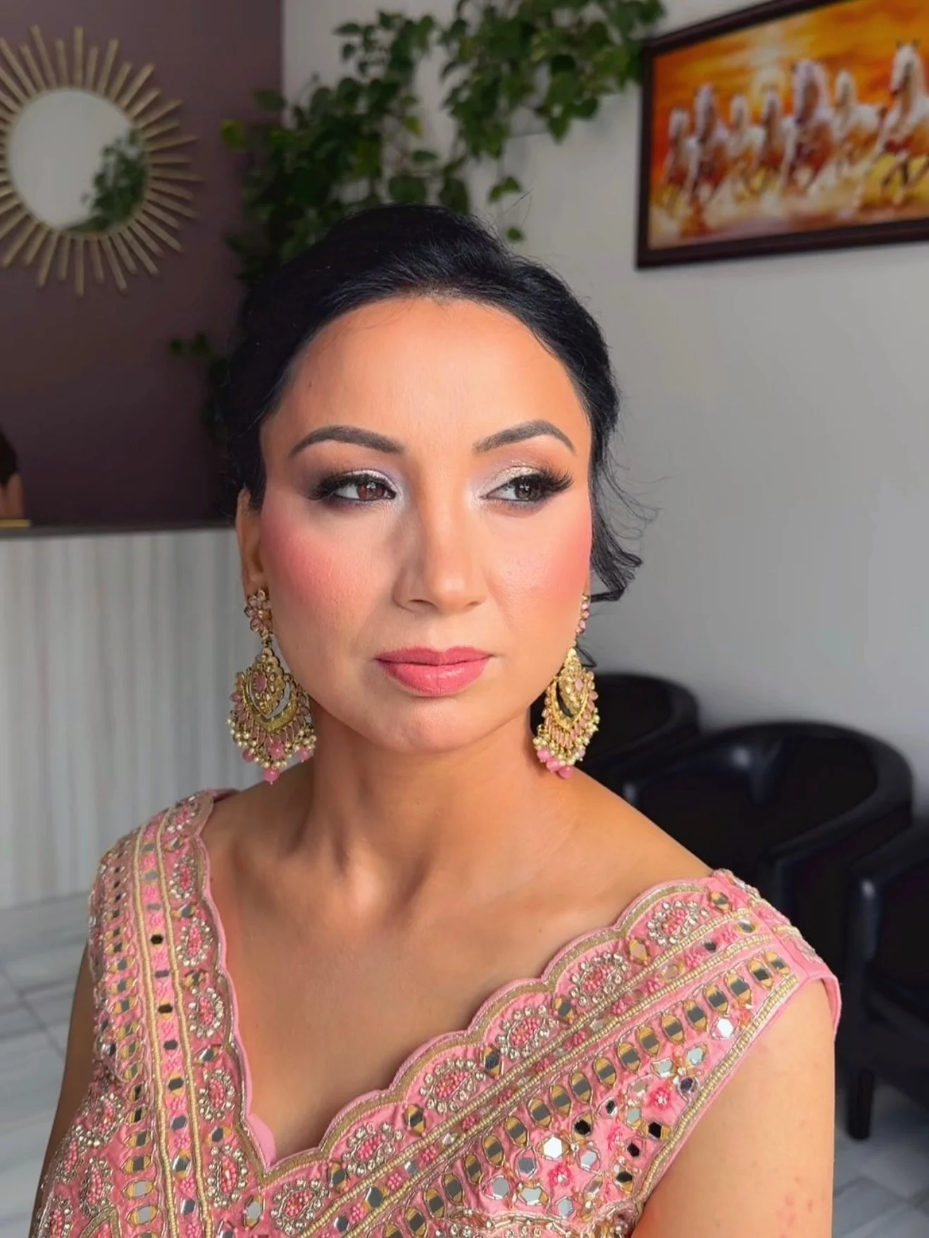 Party makeup &amp; hair 🎀🩷🌸

#MakeupTutorial #BeforeAndAfter #ExplorePage #PartyMakeup #GlamMakeup #SoftGlam #MakeupInspo #MakeupLover #DesiMakeup #IndianMakeupArtist #BridalMakeup #EventGlam #BeautyReels #MakeupTransformation #MakeupOfTheDay #Ful