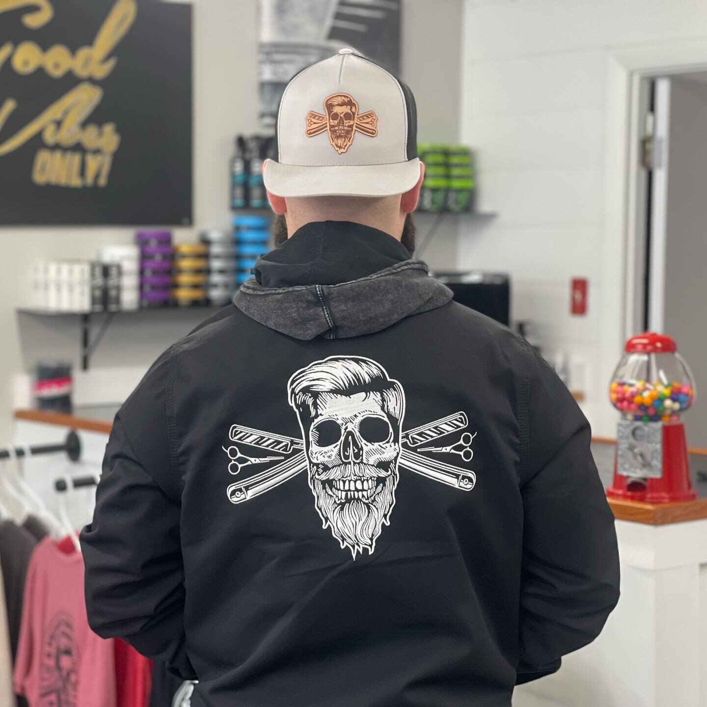 These new @barbers_beards dickies work jackets that were designed by @blkmktri and printed by @highoctaneprint came out absolutely 🔥🔥🔥🔥🔥 thank you guys for the best drip 💧 as always 💯
