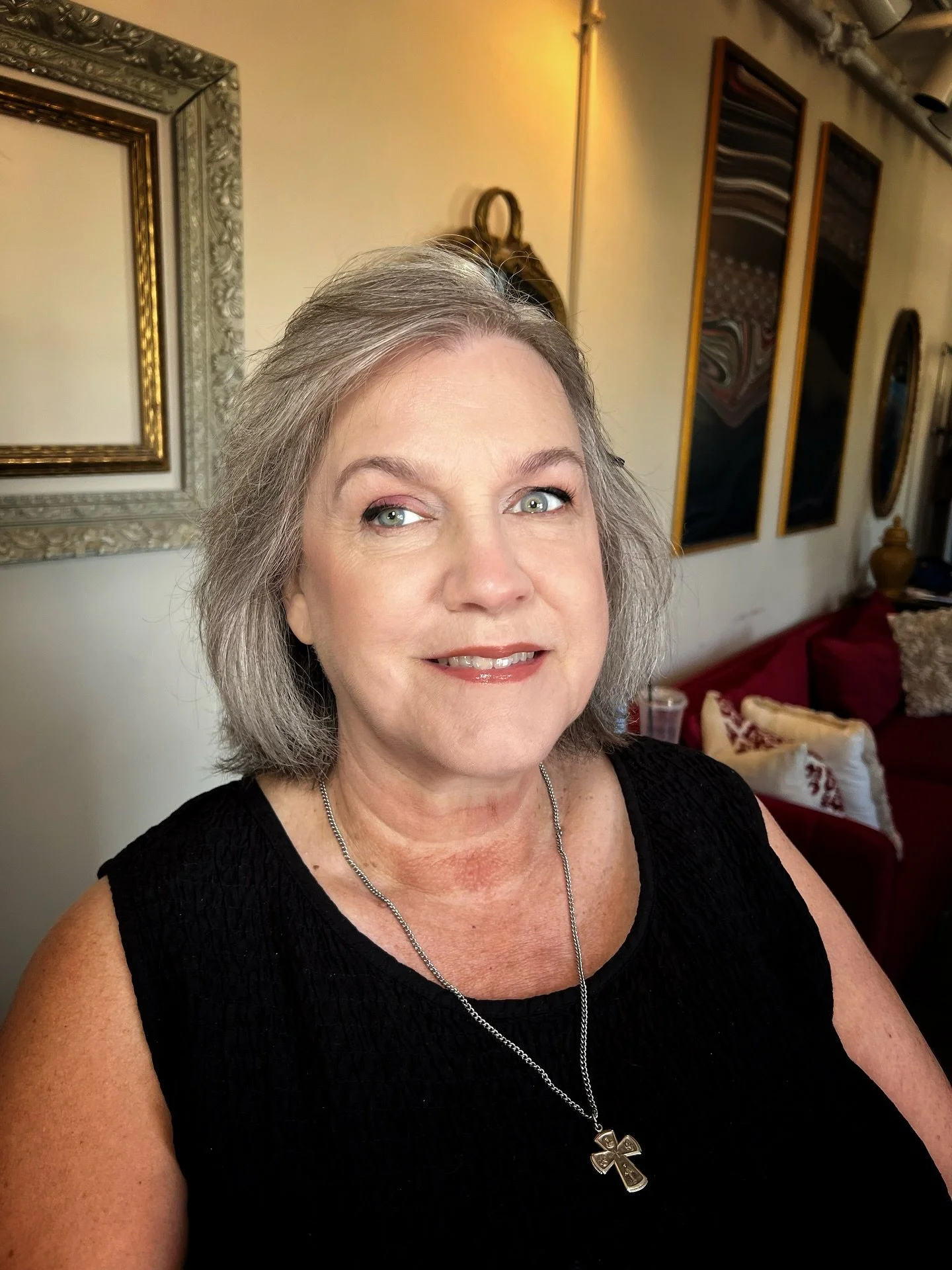 A little glam for the lovely mother of the bride 

#mua #kcmua #kansascityweddings #kansascitymakeupartist #bridal #bridalmakeup #kstudiobeauty