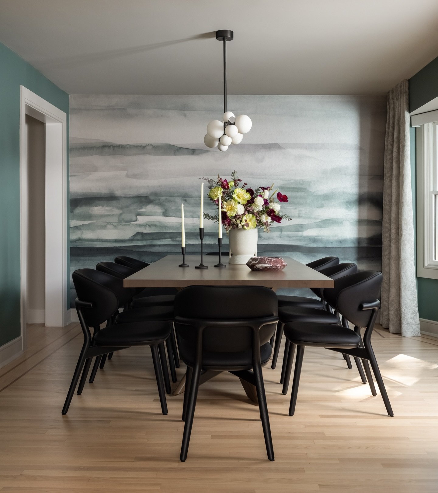 Dinner tastes better in good company &mdash; and in a room that feels like art. ✨

#DiningRoomInspo #InteriorDesign #HomeDecor #DesignGoals #ModernInteriors #StatementWall #HomeStyle #InteriorInspiration #Tablescape #DecorLovers #HouseGoals #DiningRo